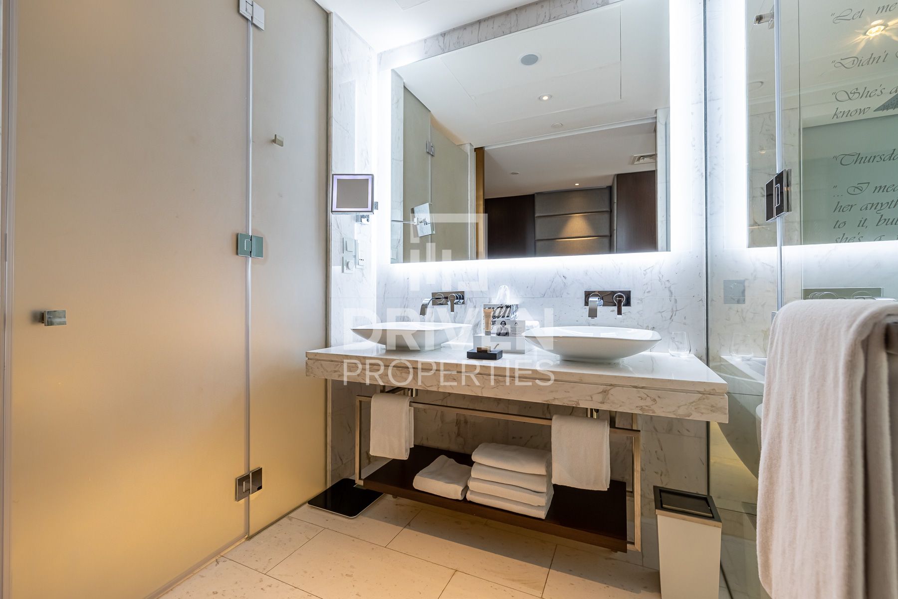 Fully Furnished Modern Layout Vacant