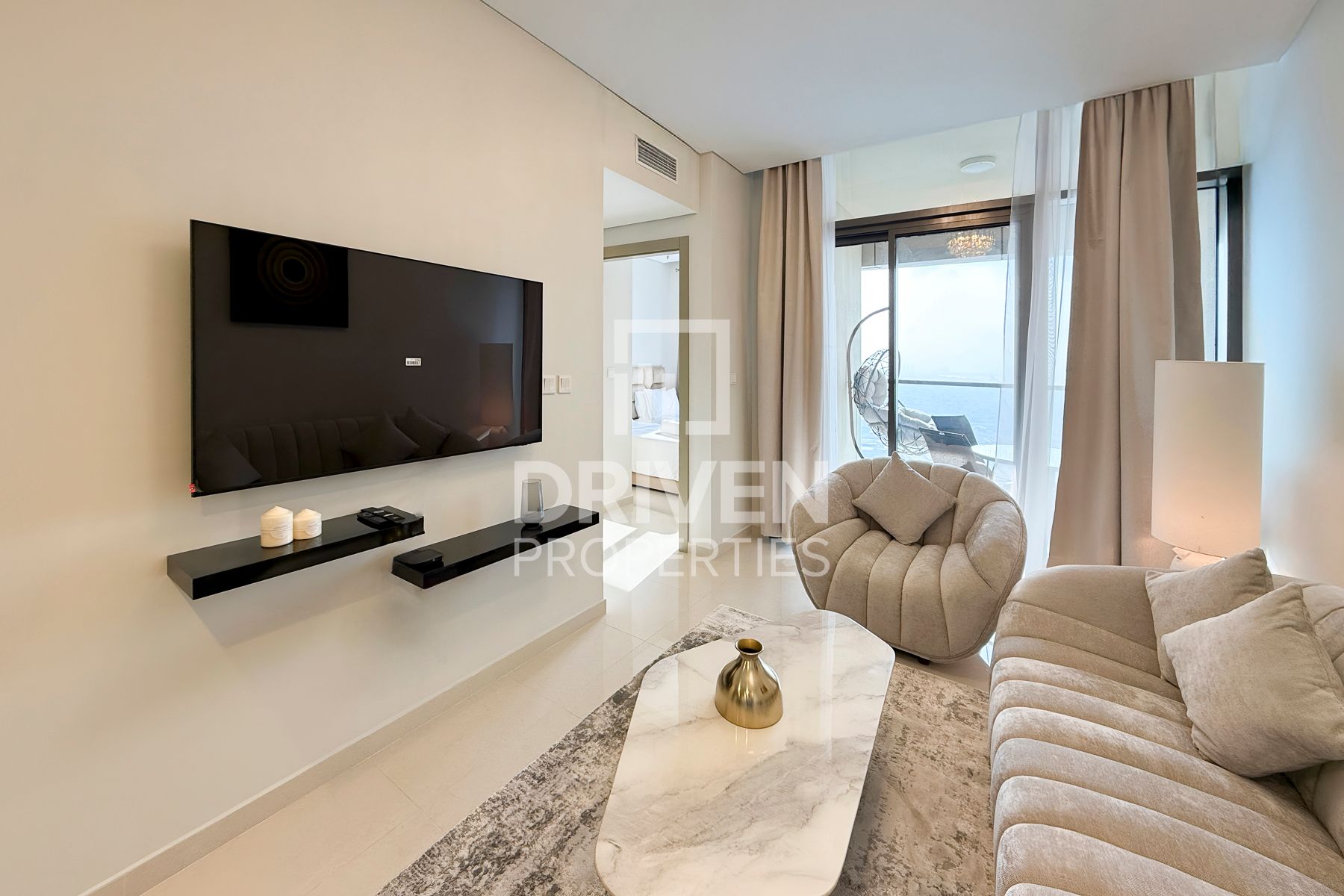 Luxury Living Clear Canal View High Floor