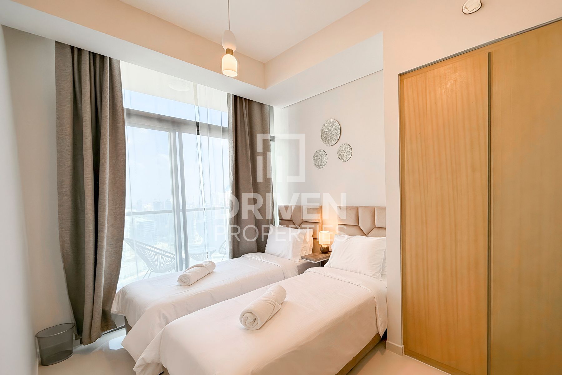 Luxury Living Clear Canal View High Floor