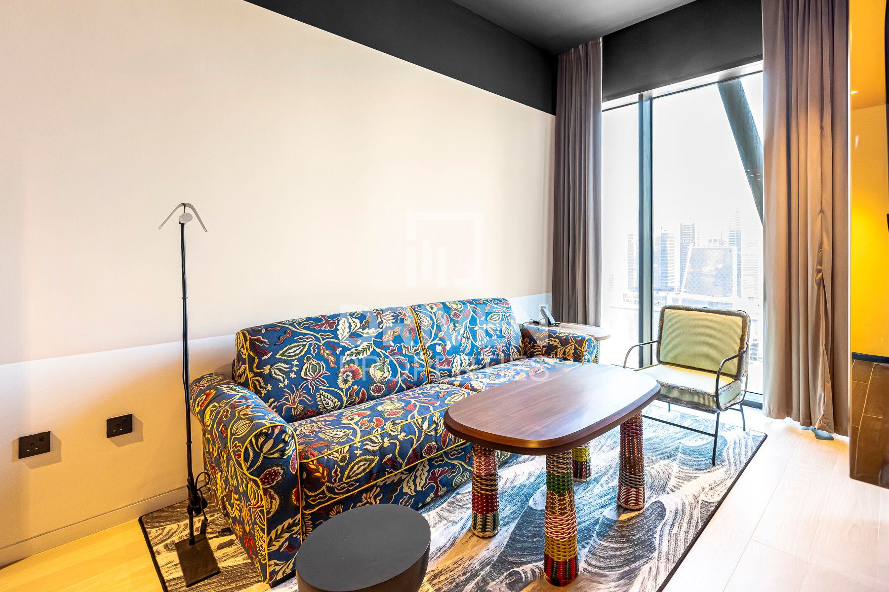 12 Cheques Fully Furnished Great Amenities