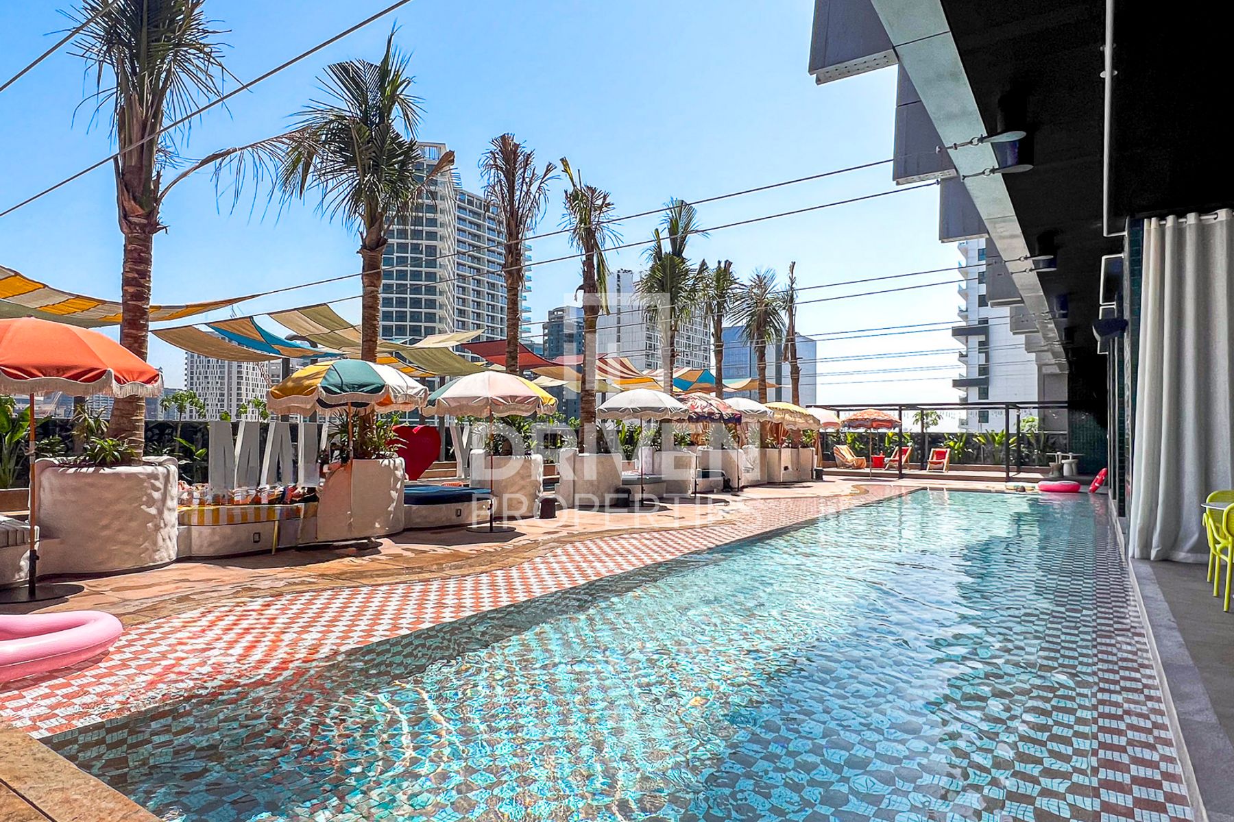 12 Cheques Fully Furnished Great Amenities