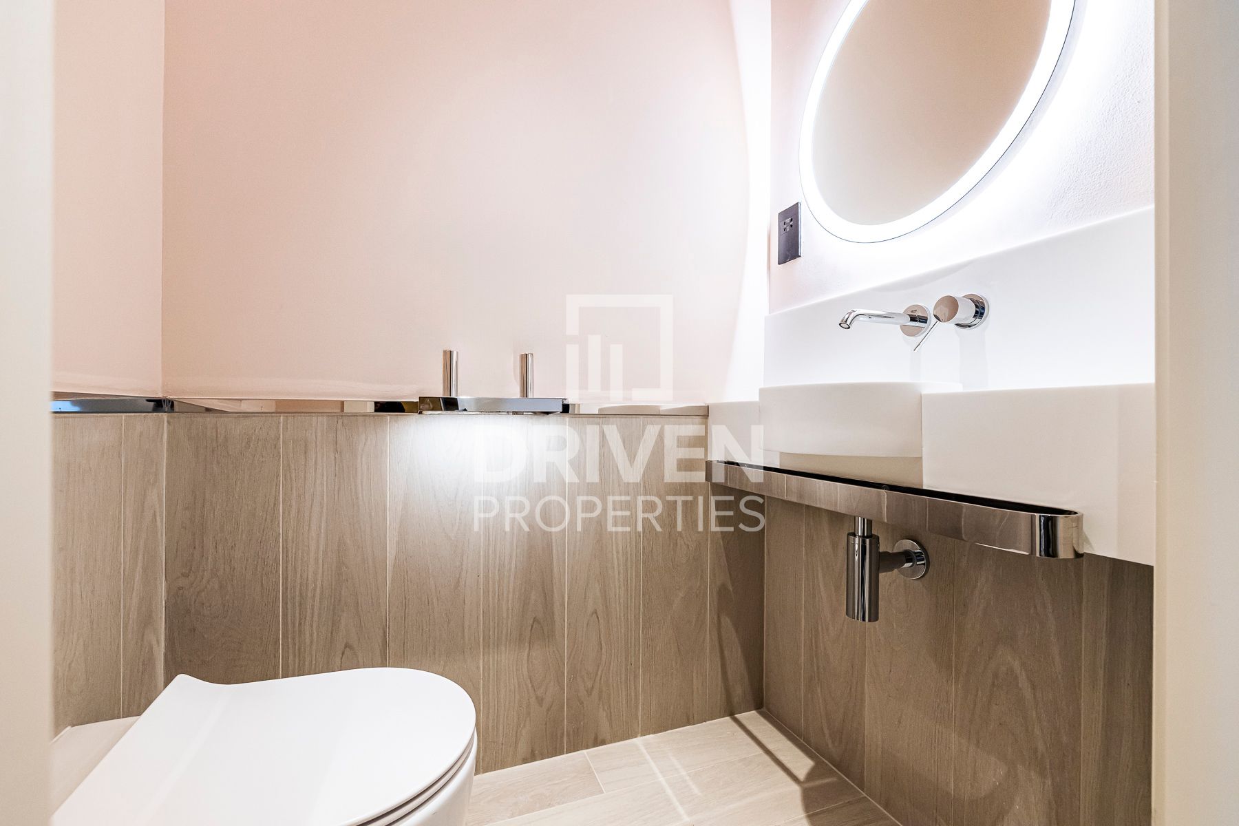 12 Cheques Fully Furnished Great Amenities