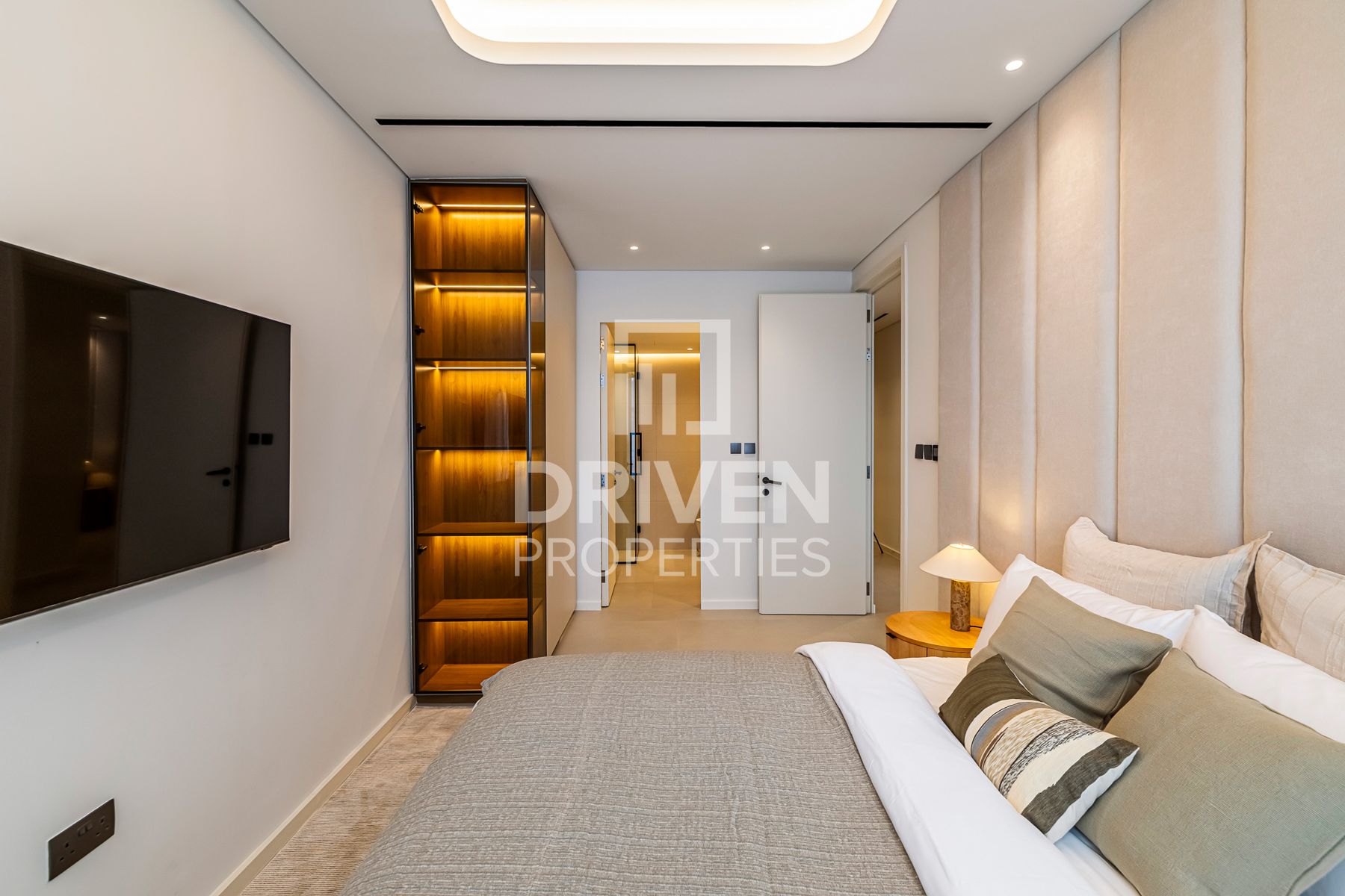 Fully Furnished and Spacious Modern Finishing