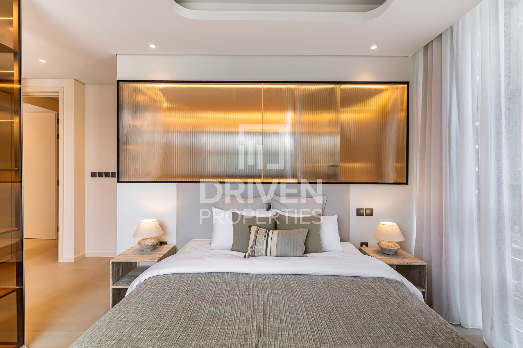 Fully Furnished and Spacious Modern Finishing