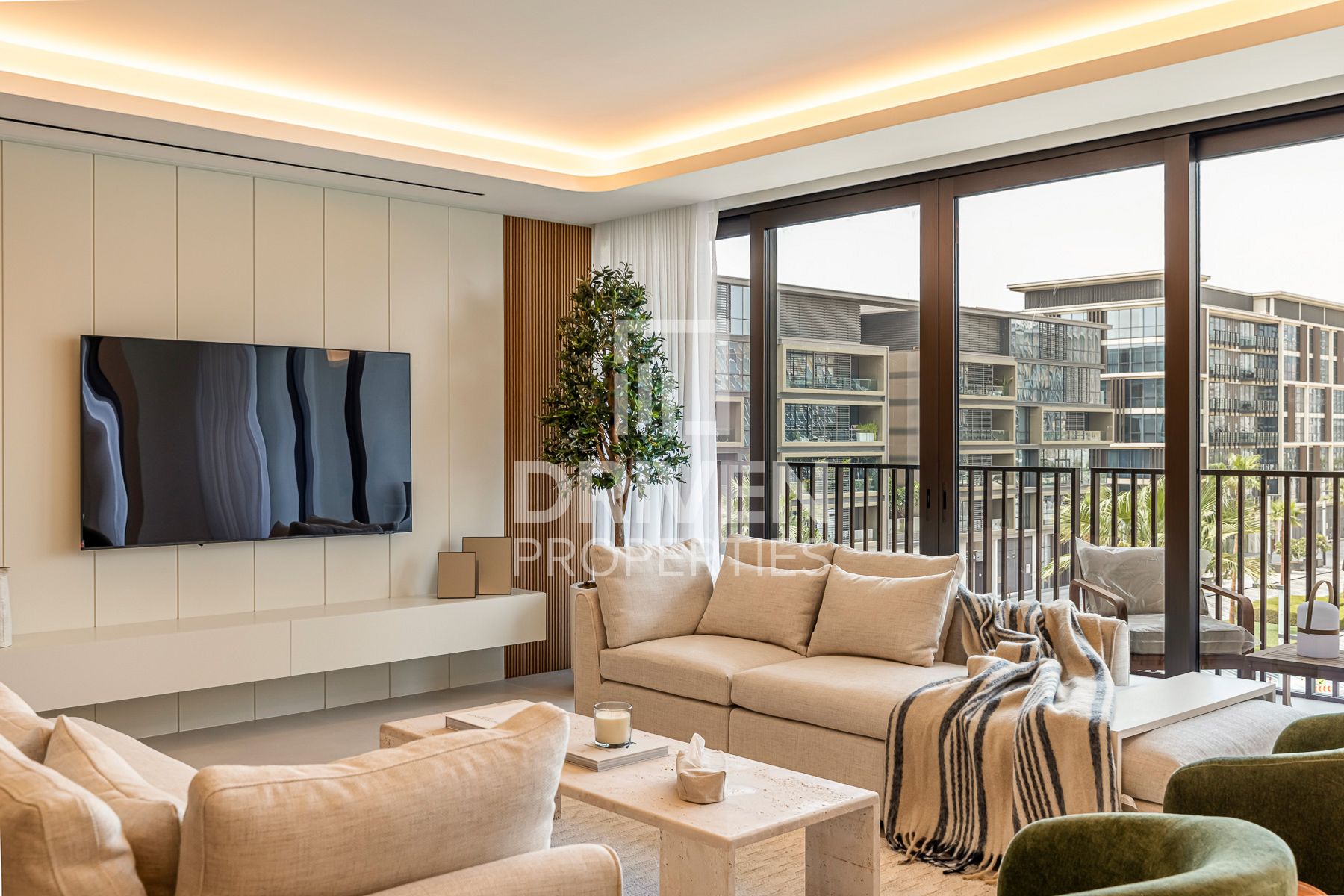 Vacant and Upgraded Apartment Prime Location