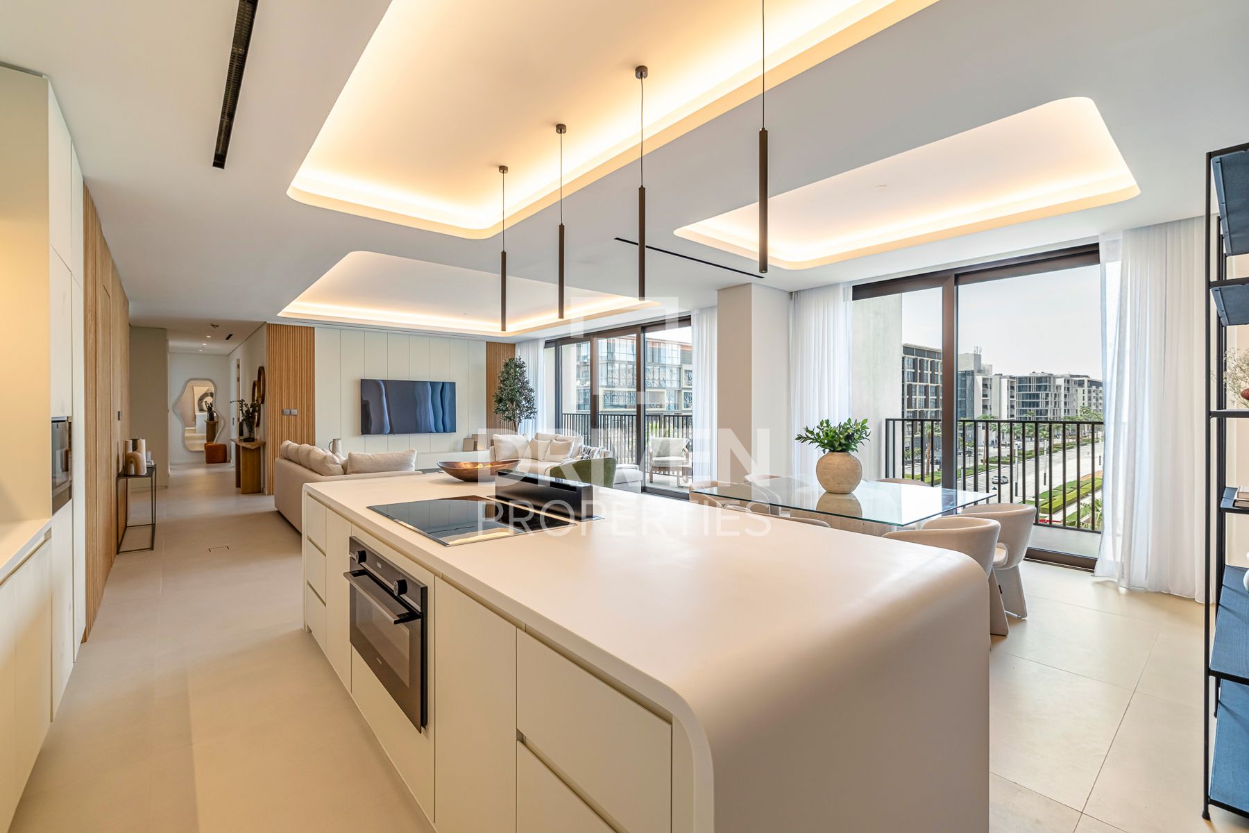 Vacant and Upgraded Apartment Prime Location