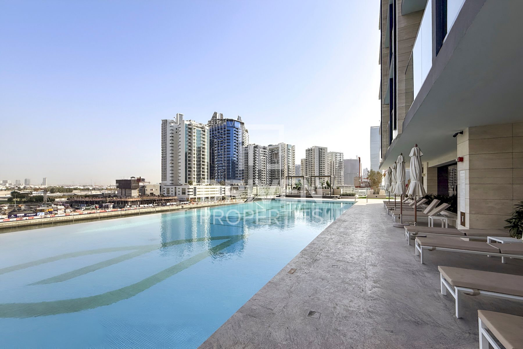 Canal View Furnished Smart Home Vacant