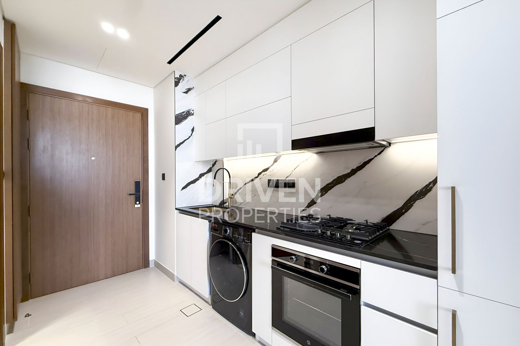 Canal View Furnished Smart Home Vacant