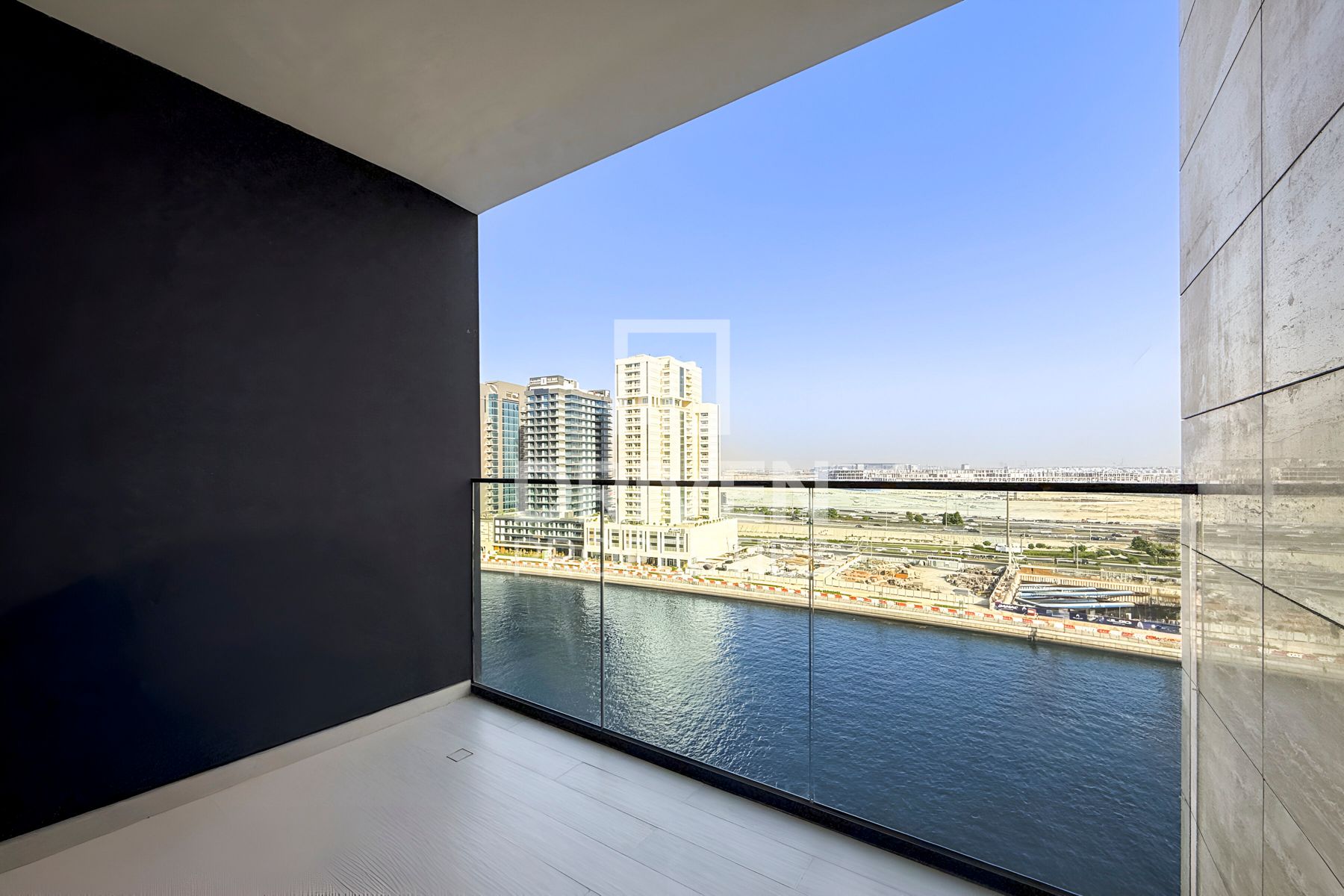 Canal View Furnished Smart Home Vacant