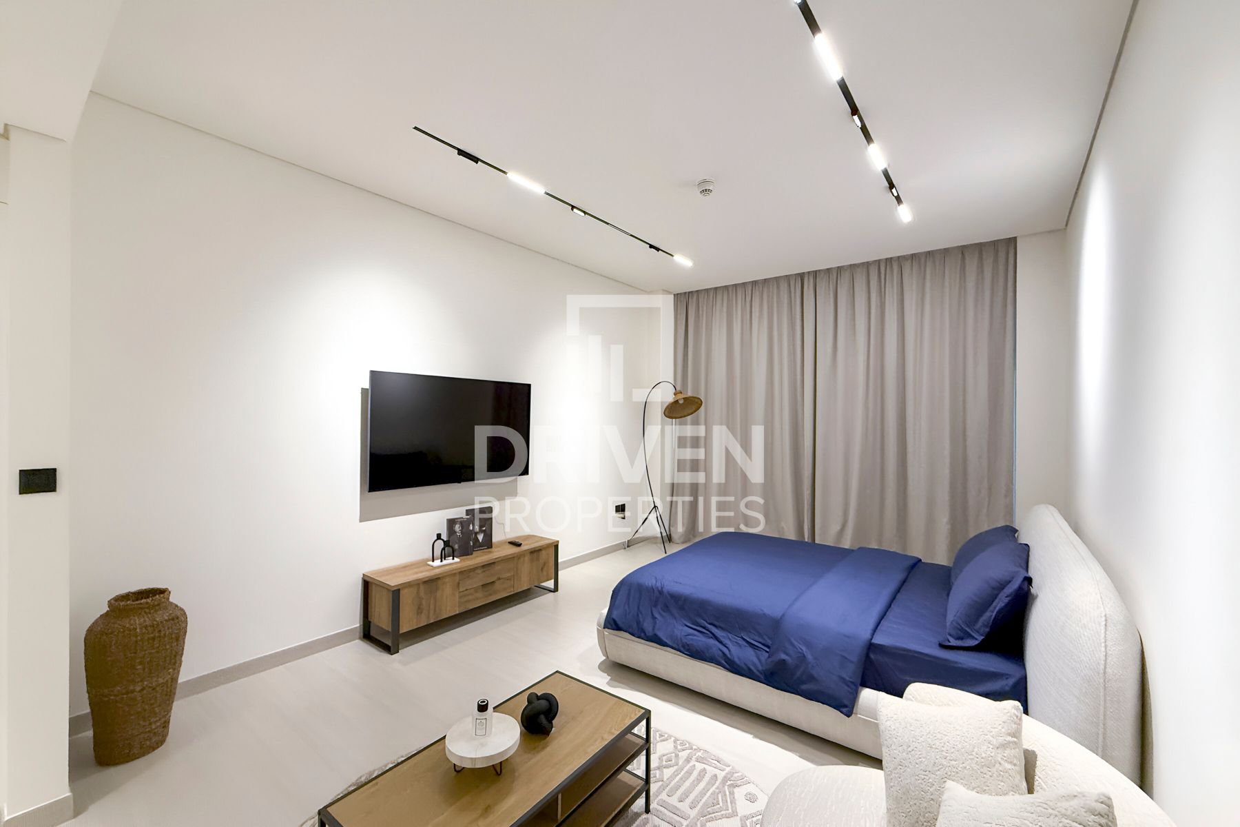 Canal View Furnished Smart Home Vacant