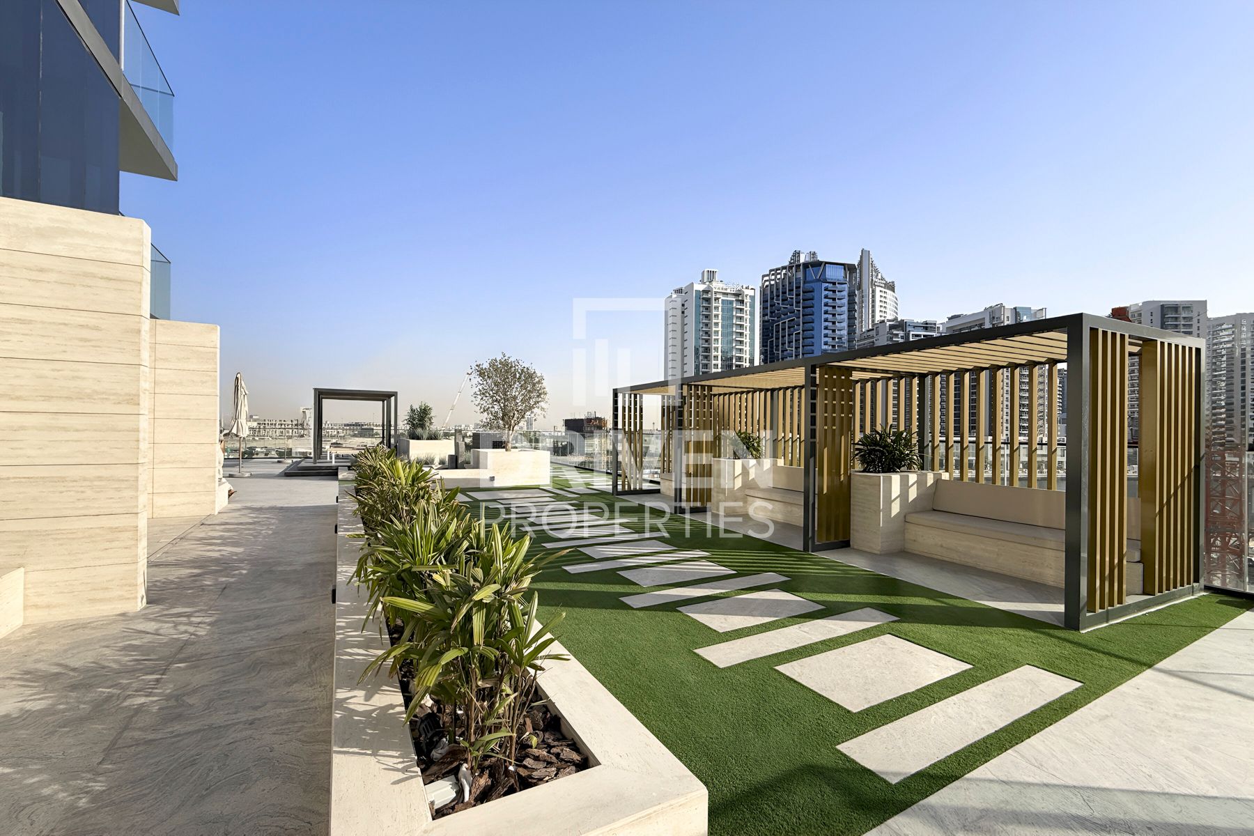 Canal View Furnished Smart Home Vacant