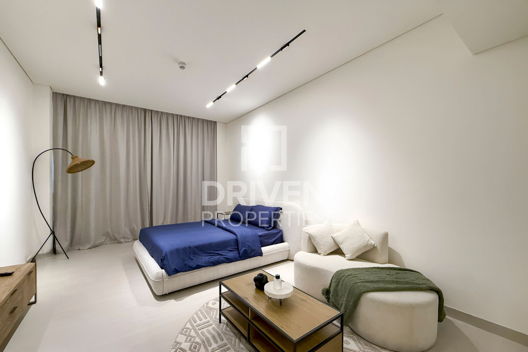 Canal View Furnished Smart Home Vacant