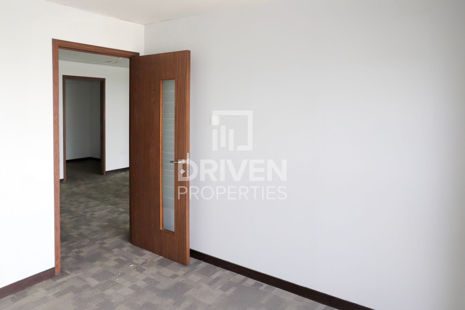 Great Location Spacious Layout Panoramic View