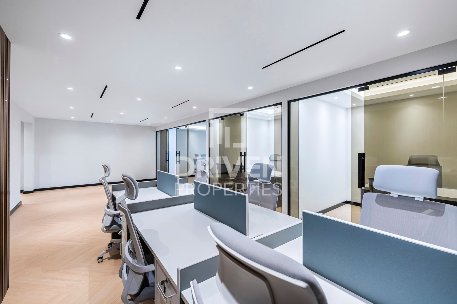 Fully fitted and furnished Office Vacant