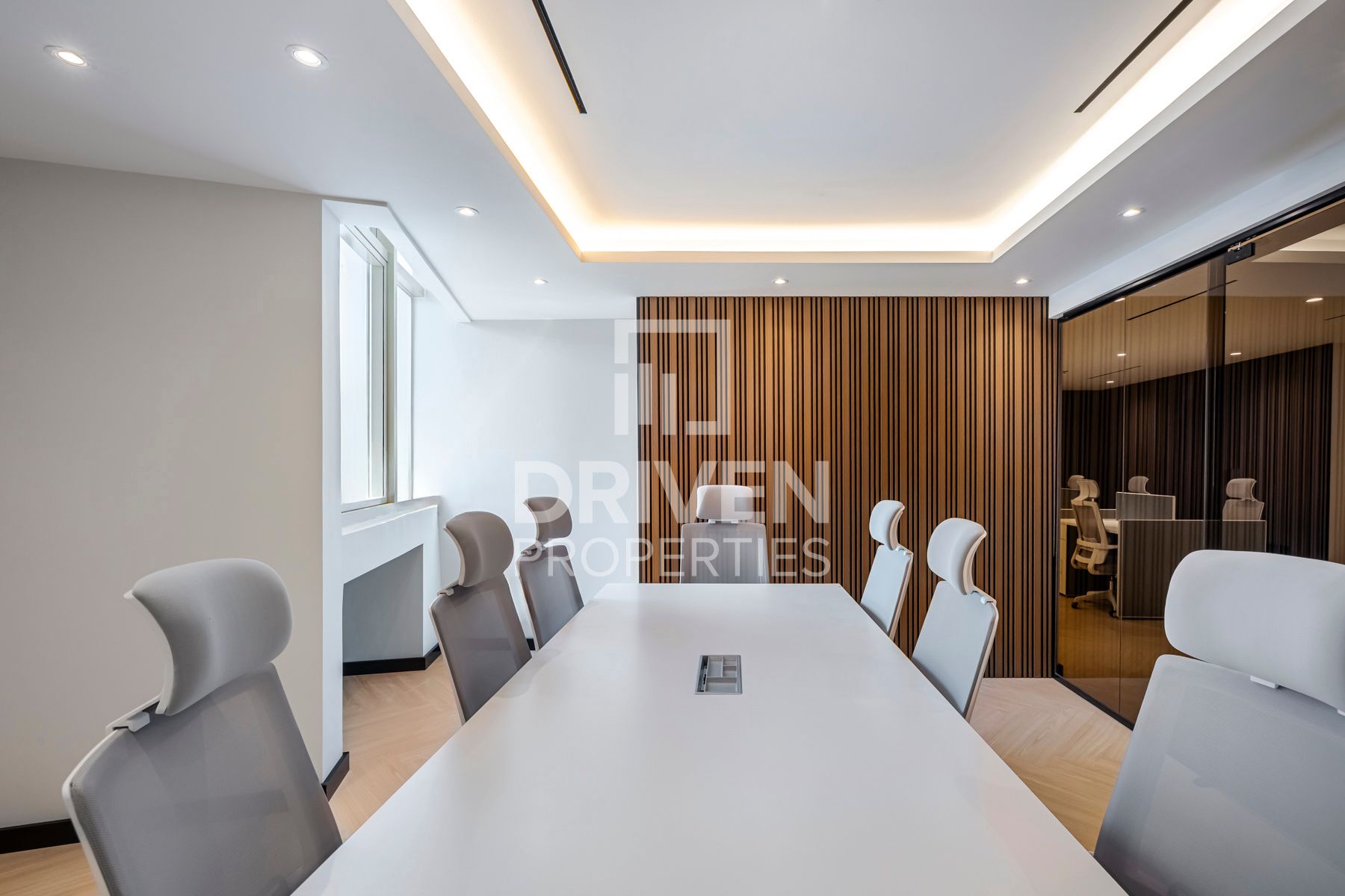 Fully fitted and furnished Office Vacant