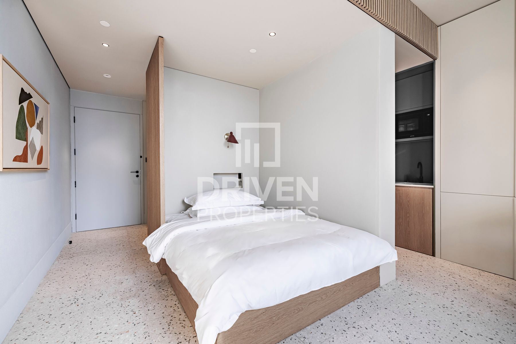 Brand New Building Furnished Prime Location