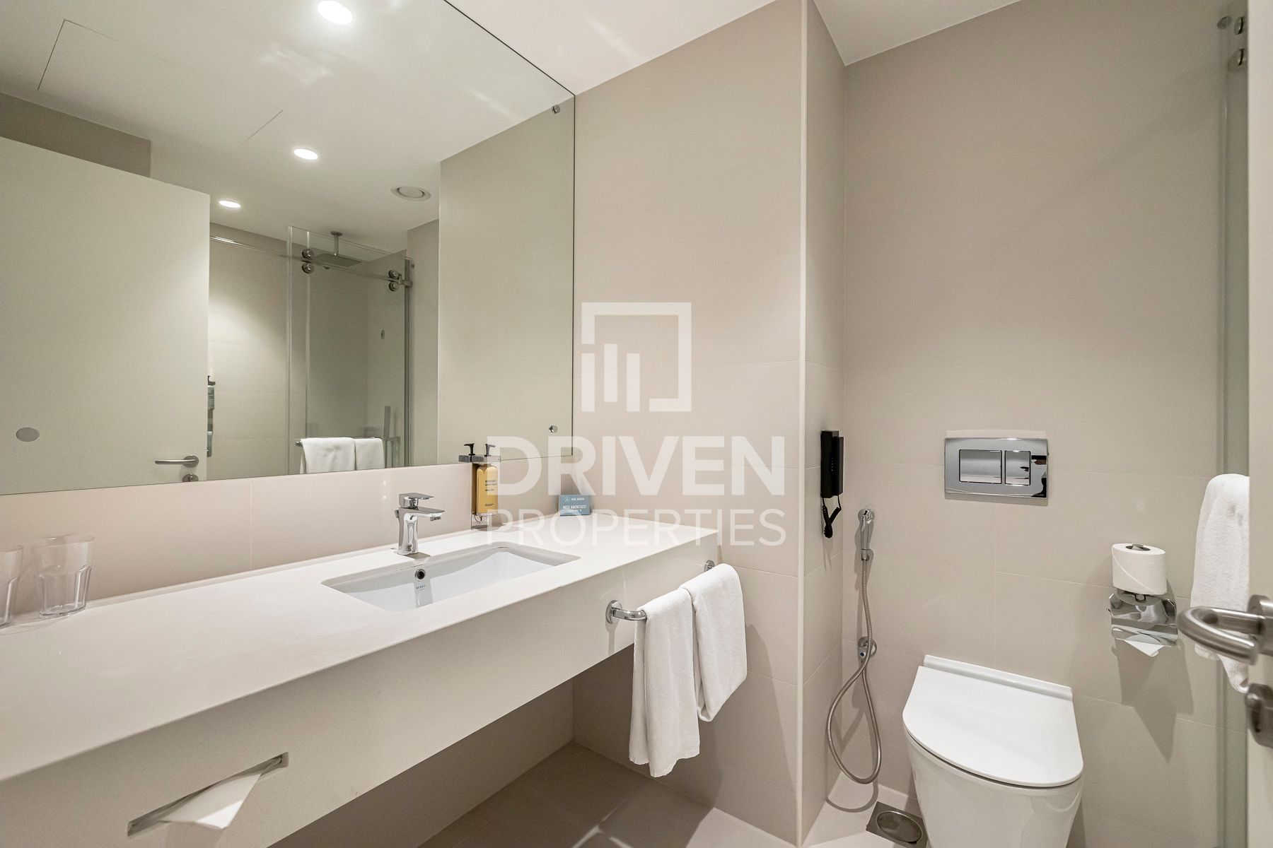 High ROI Perfect Location Investment Unit