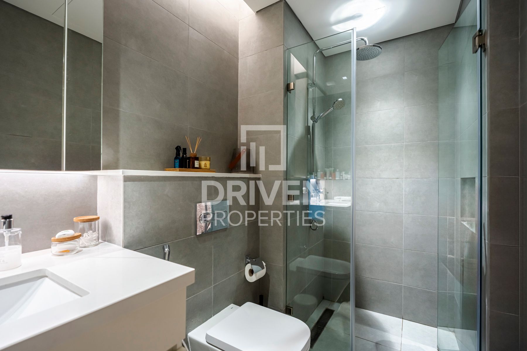 Fully Furnished Well Kept Prime Location