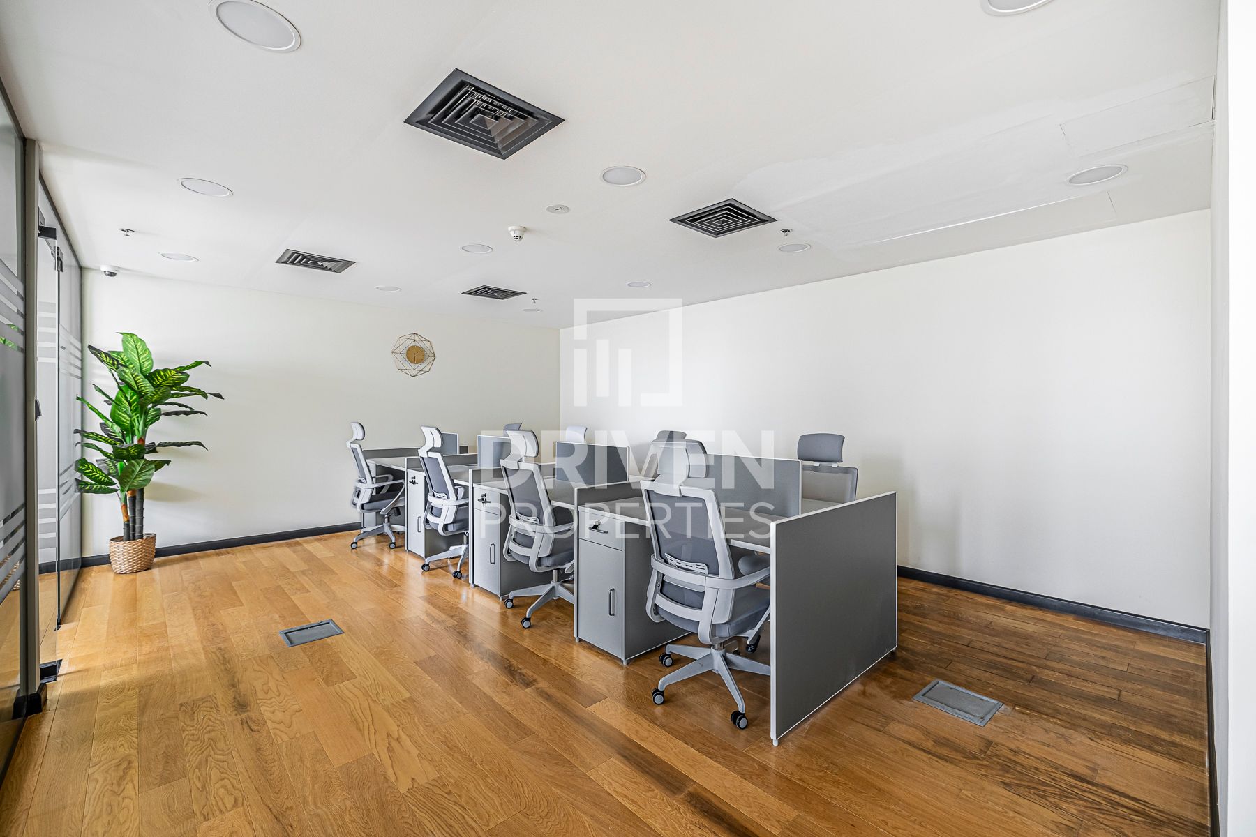 Office for Rent - Vacant Office Spacious Prime Location