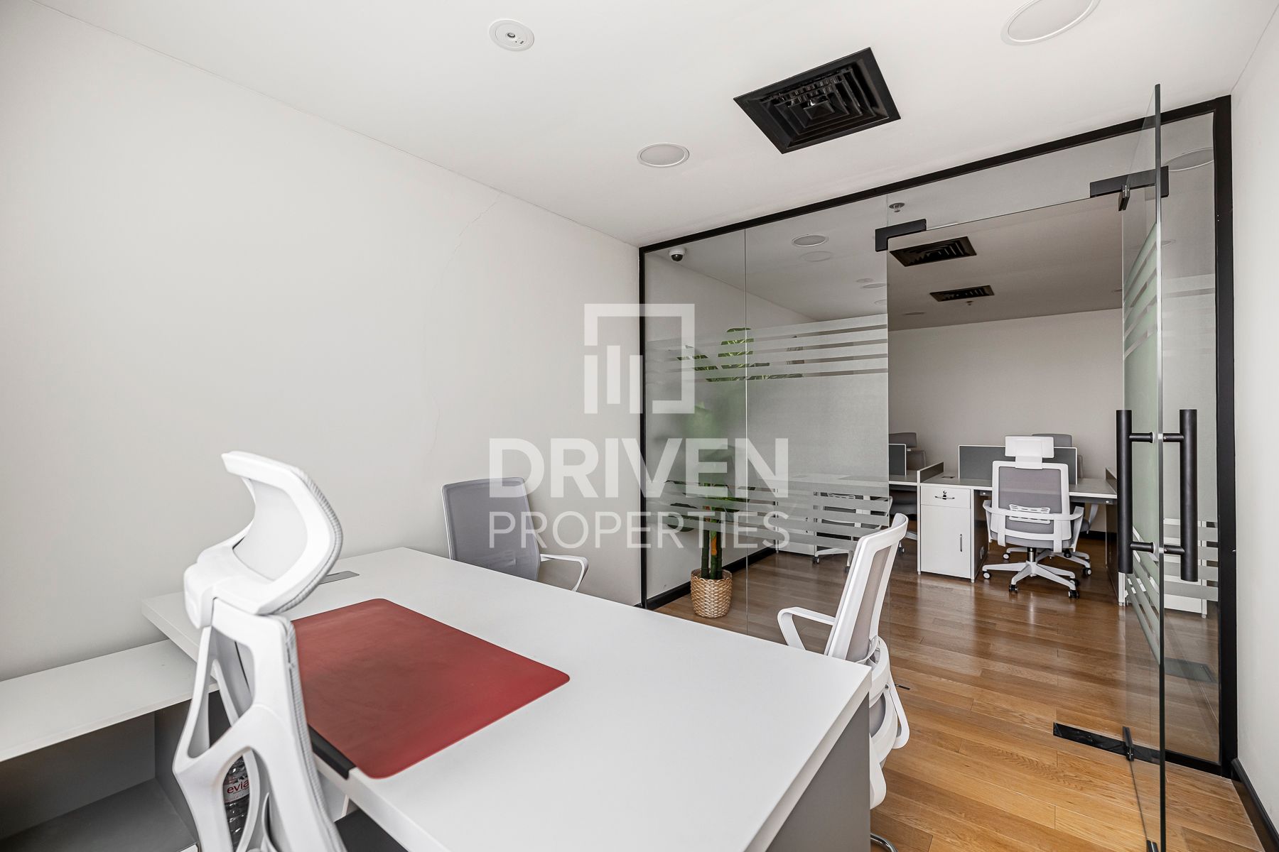 Vacant Office Spacious Prime Location