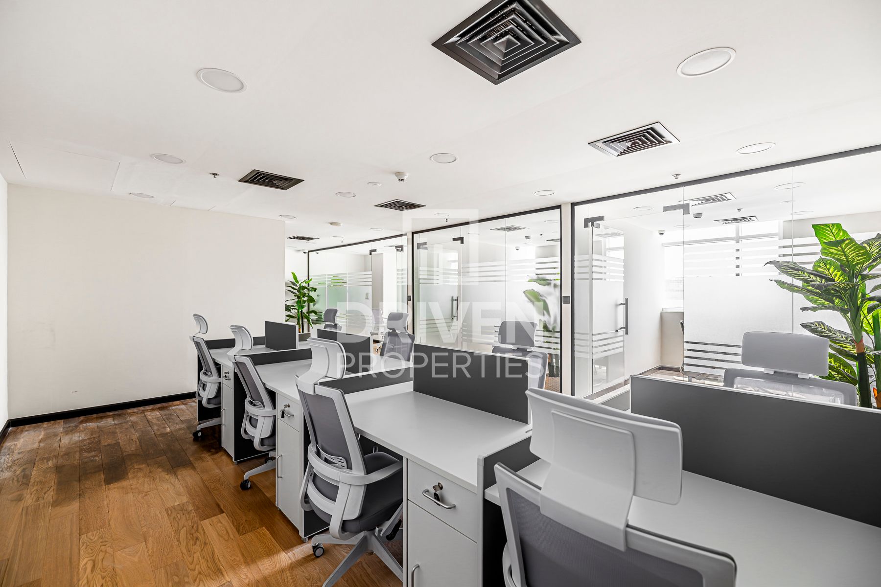 Vacant Office Spacious Prime Location