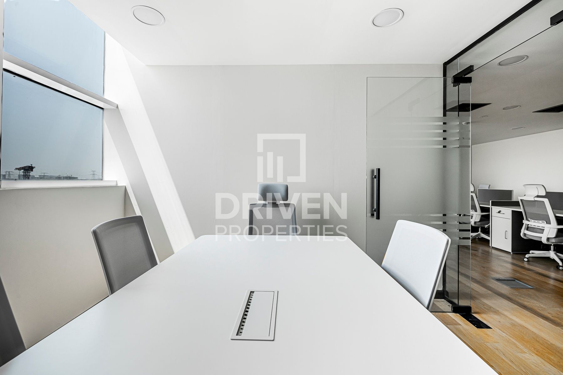 Vacant Office Spacious Prime Location