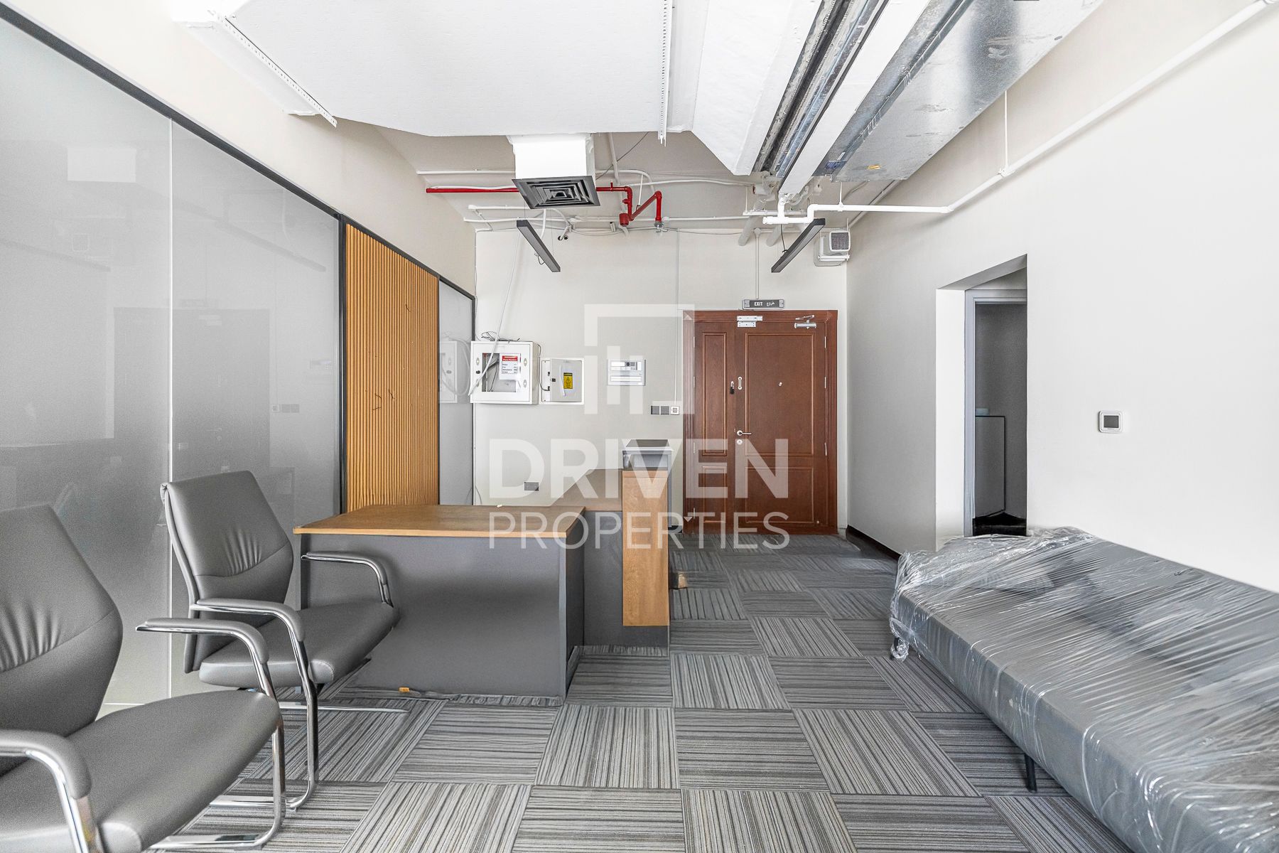 Brand New Upgraded Office and Fully Furnished