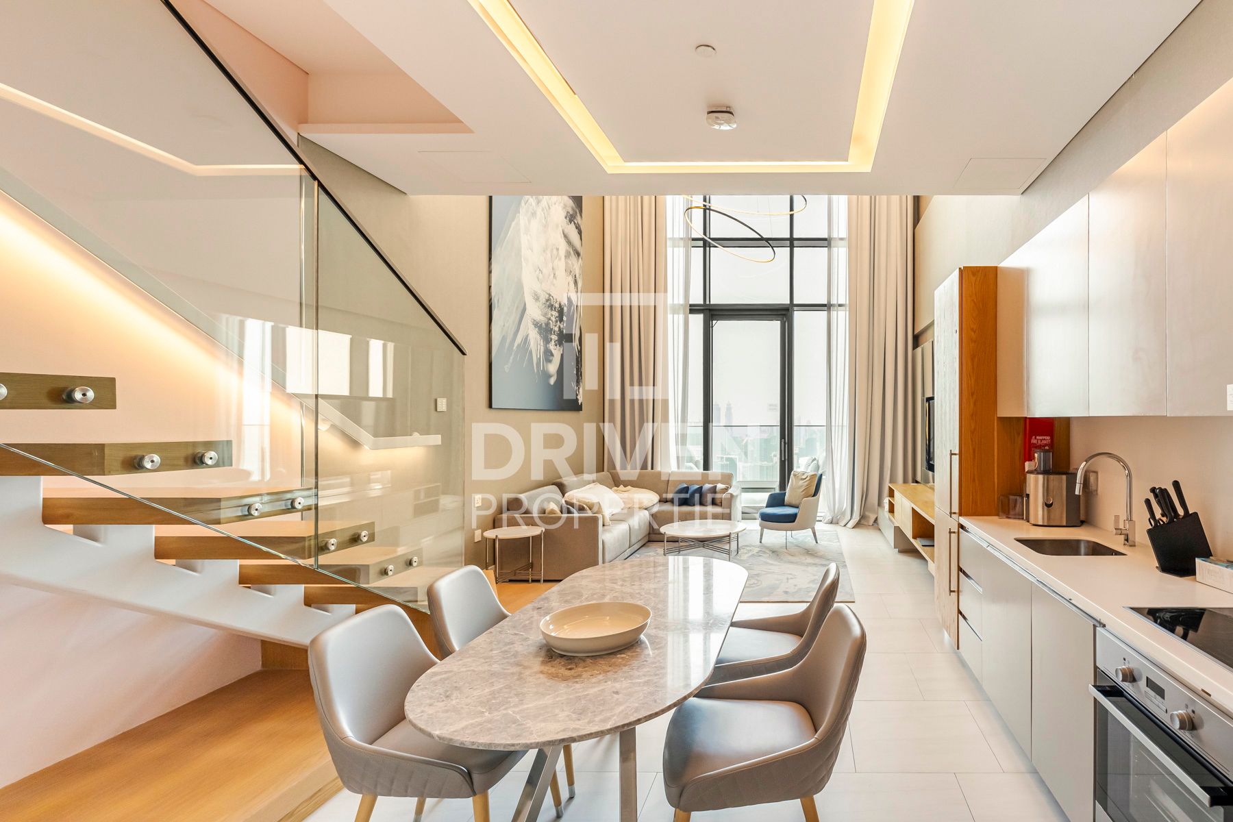 Branded Residence Sky High Luxury Loft Vacant