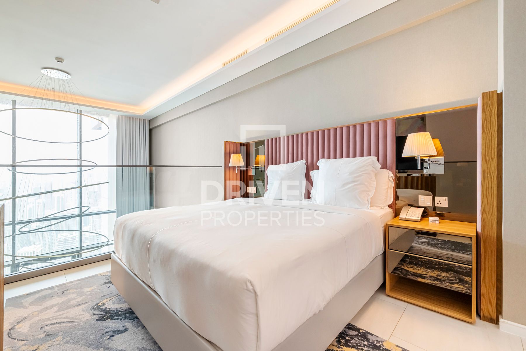 Branded Residence Sky High Luxury Loft Vacant