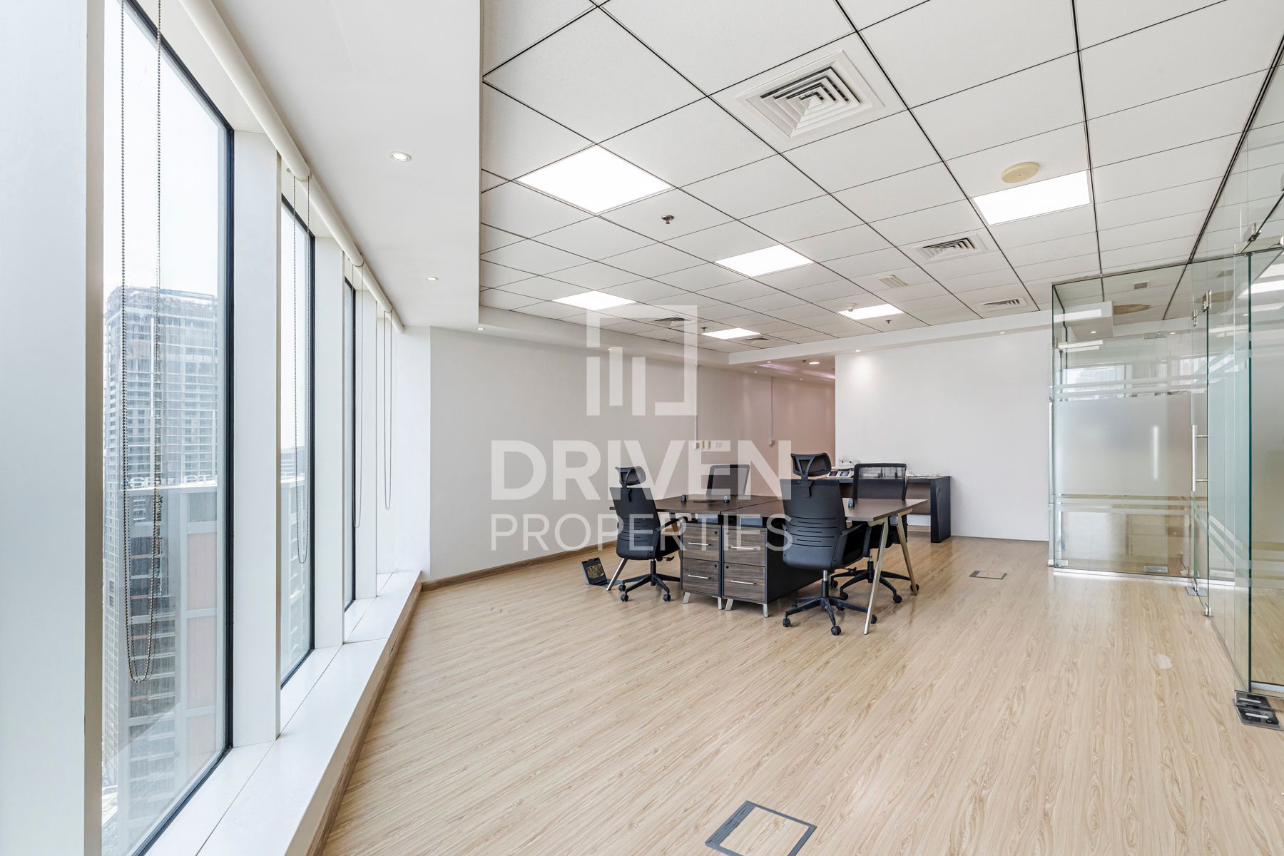 Ready to Move in Furnished High Floor