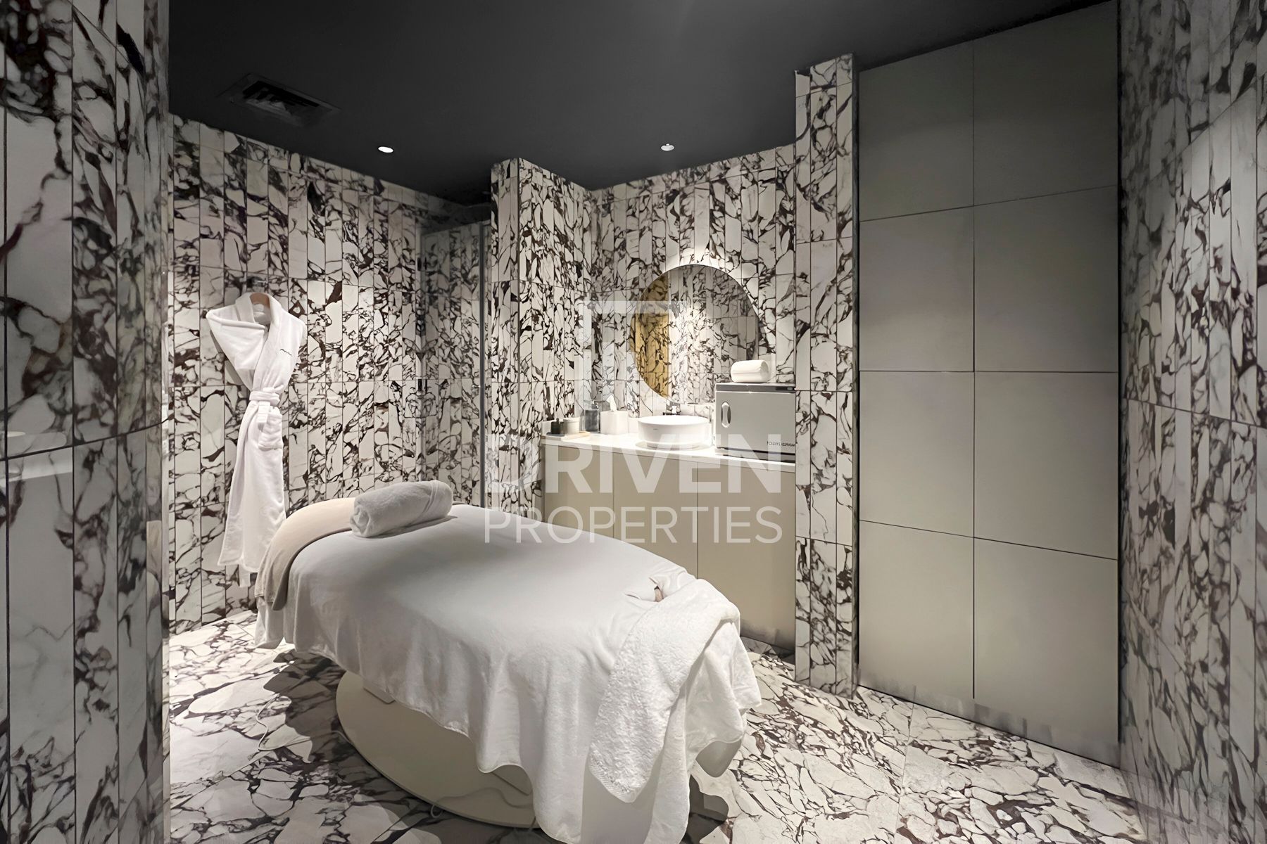 High Floor Burj View Post Handover PP