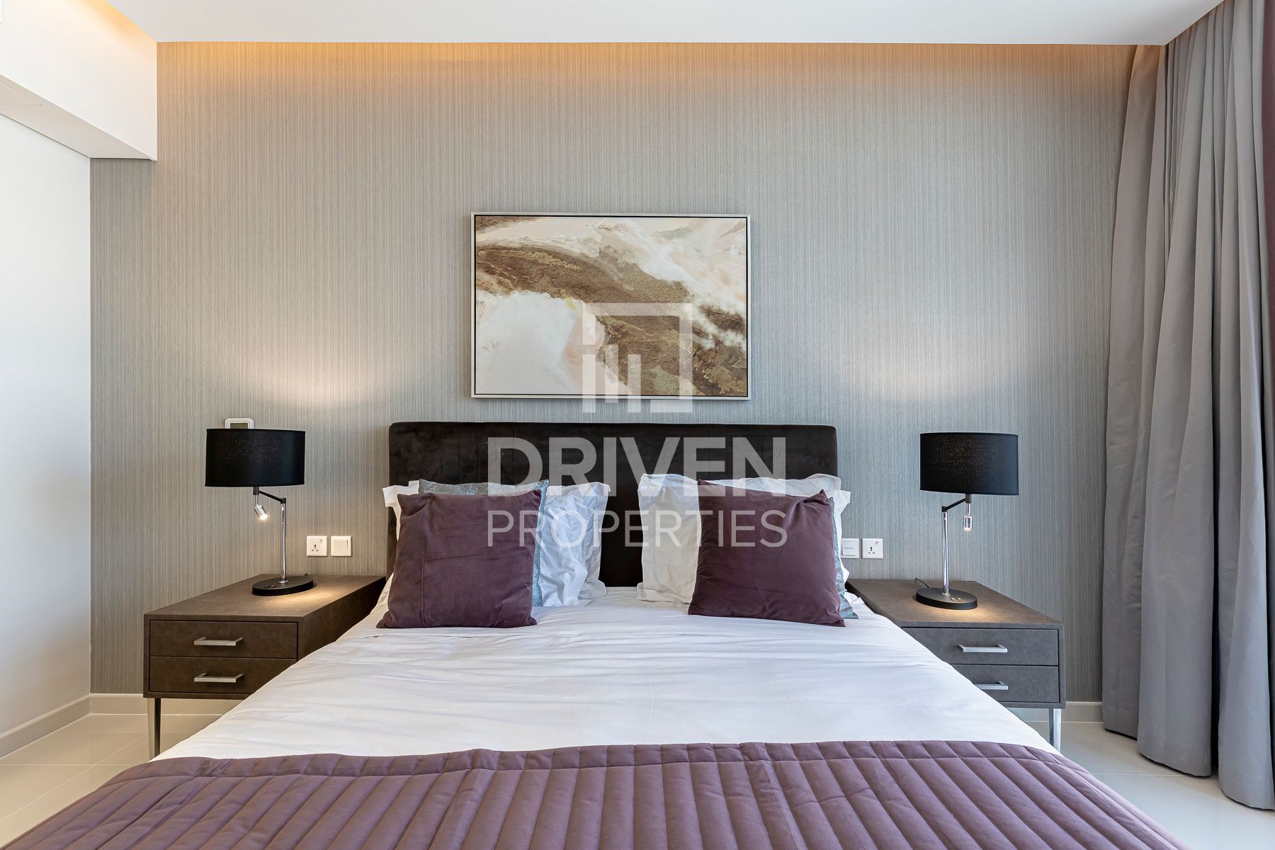 Spacious Canal and Skyline view Furnished