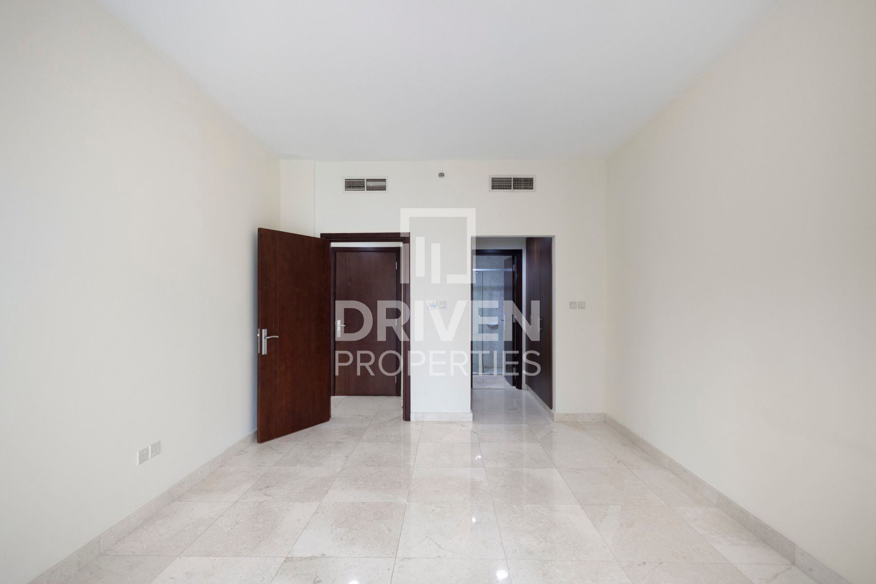 Hot Deal Prime Location Motivated Seller