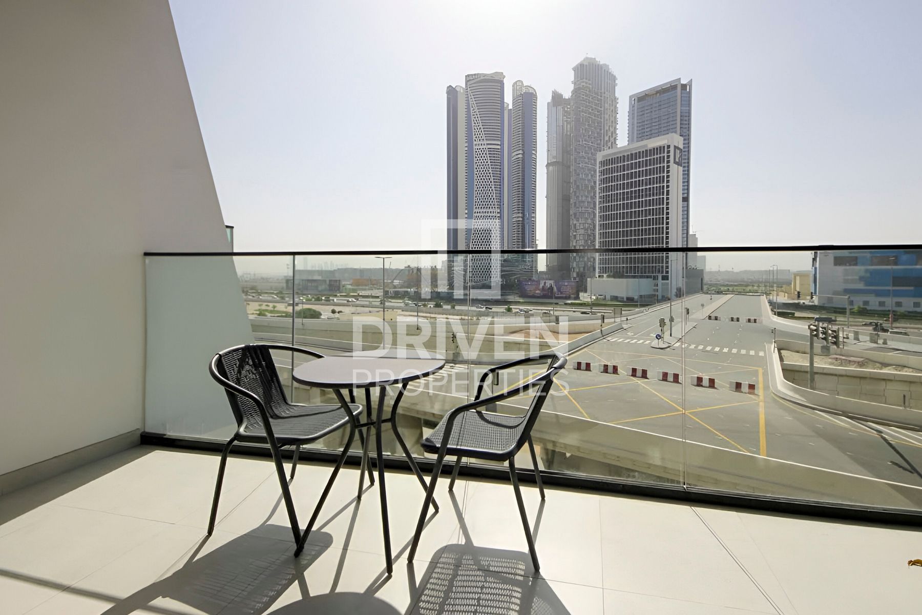 Lavish Unit Fully Furnished Prime Location