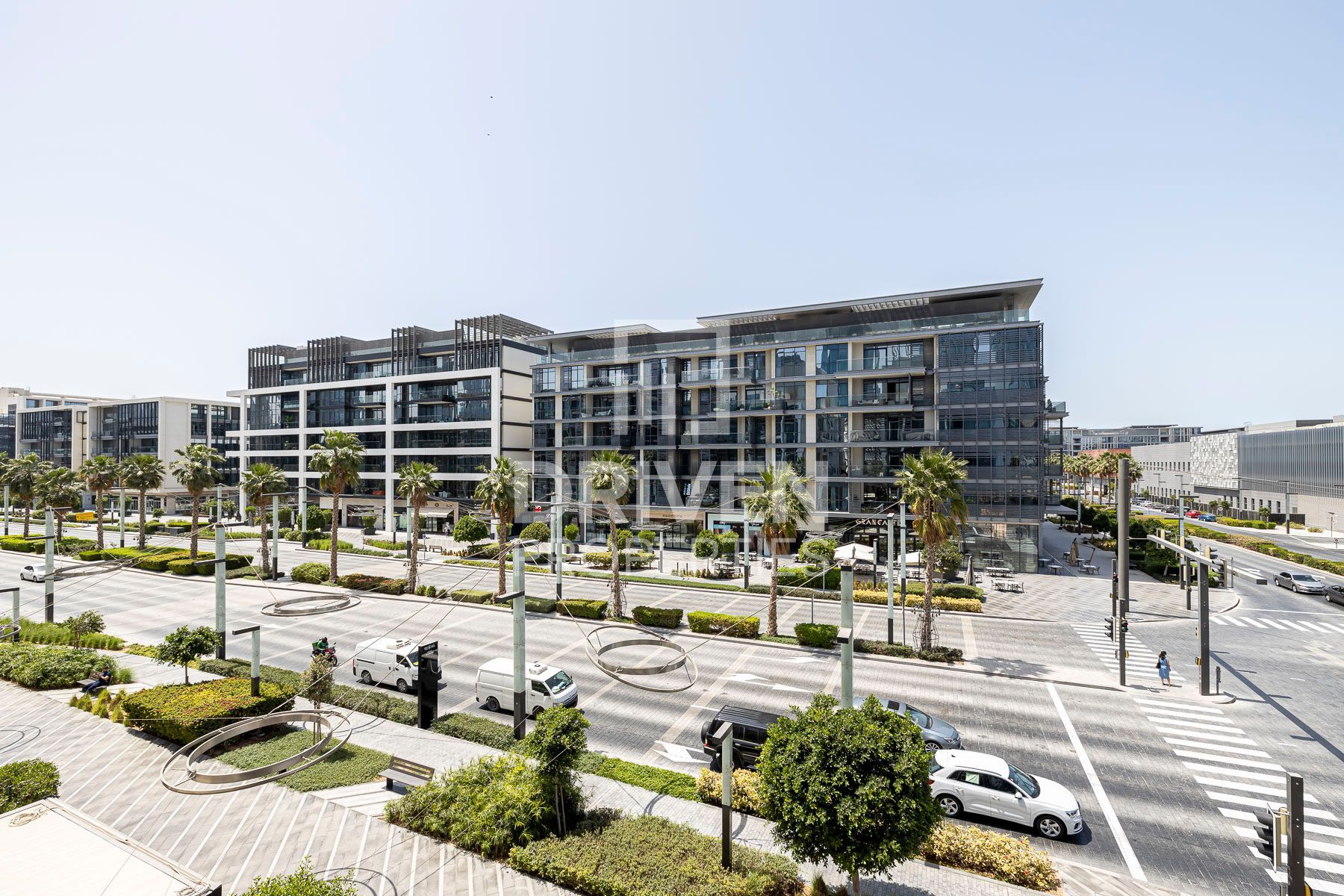 Stunning Apartment with Maids Room Boulevard View