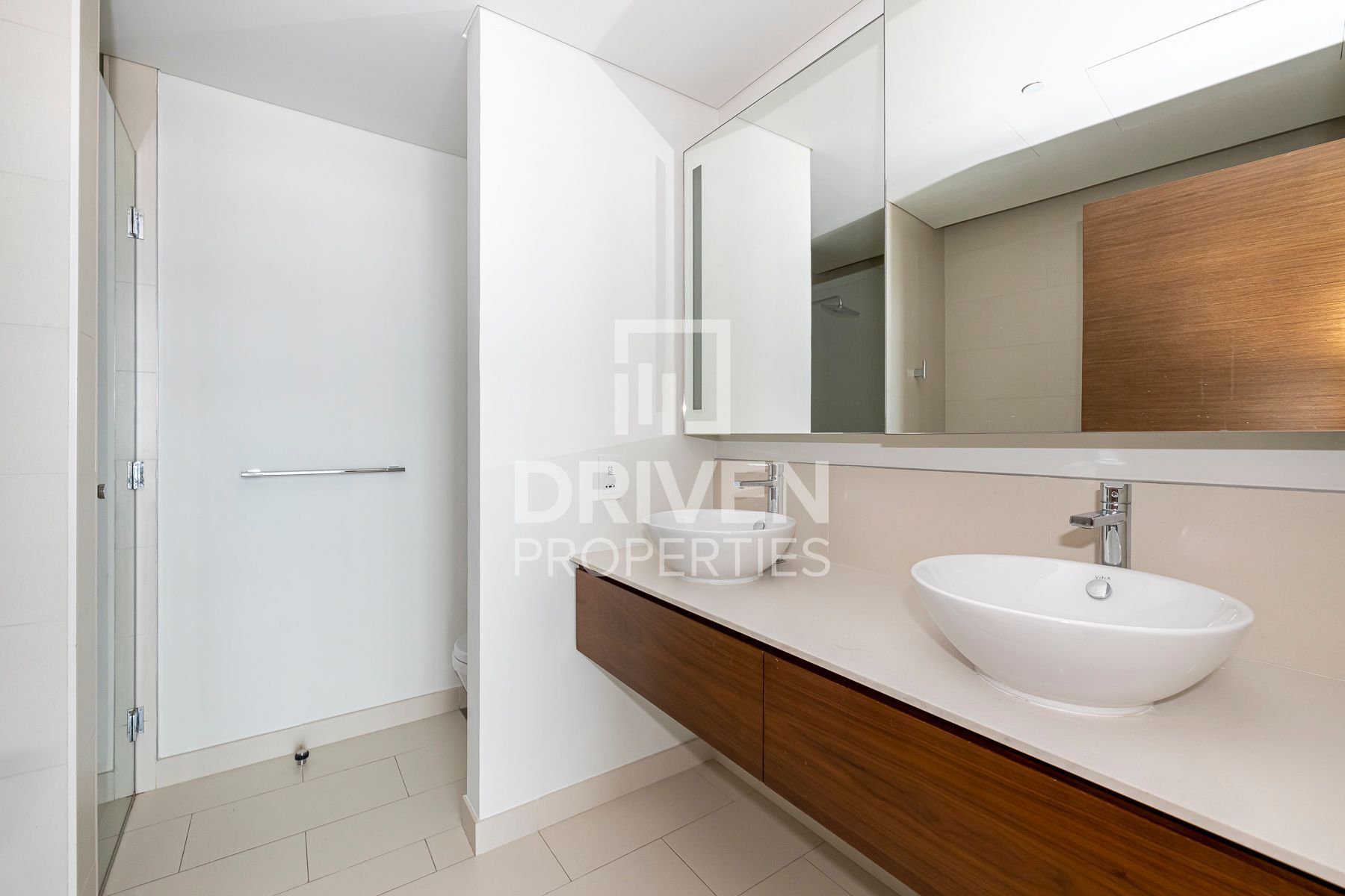 Stunning Apartment with Maids Room Boulevard View