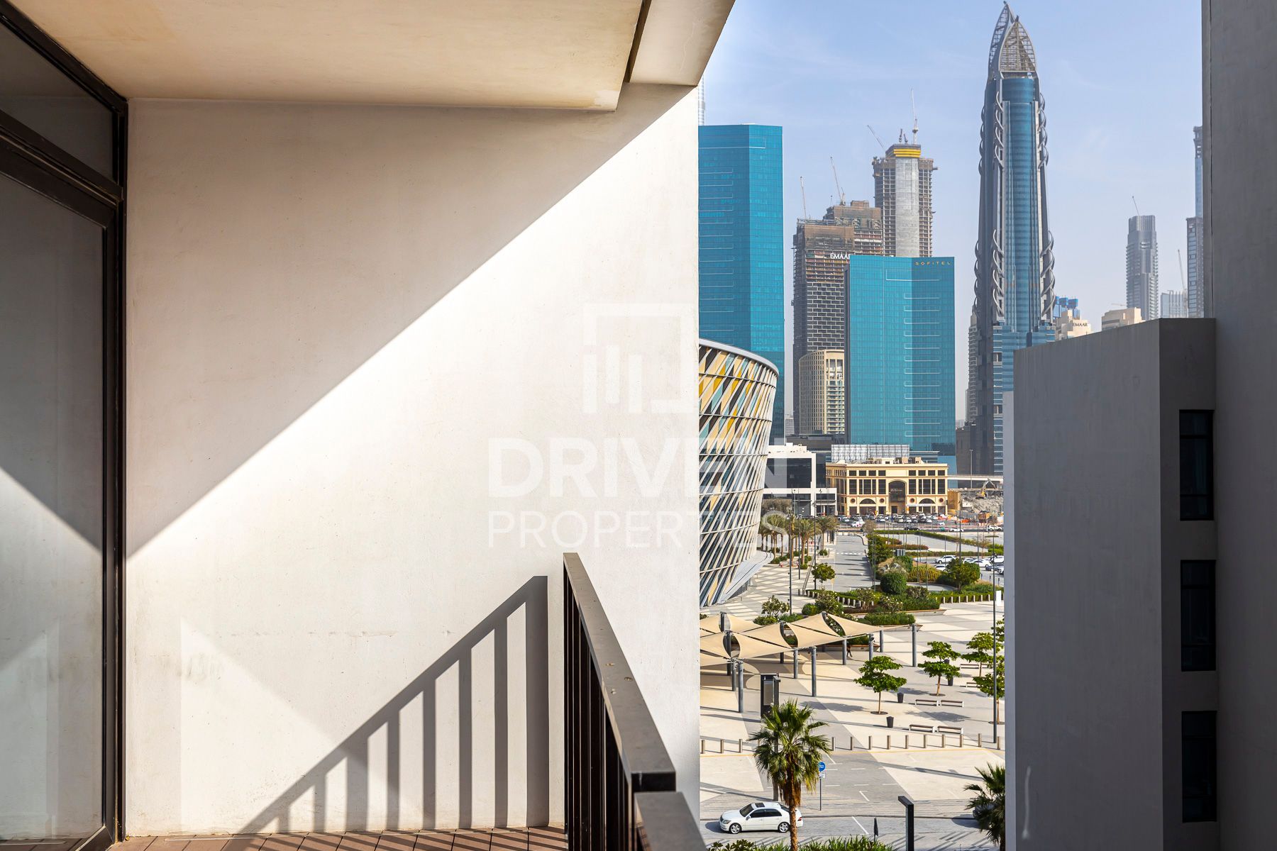 Spacious and Bright Apartment Ready to Move in