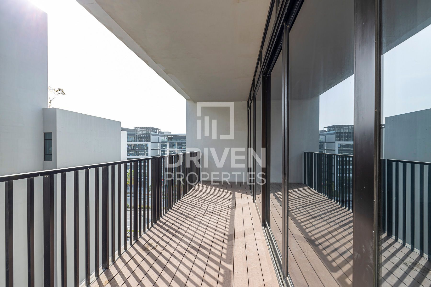 Spacious and Bright Apartment Ready to Move in