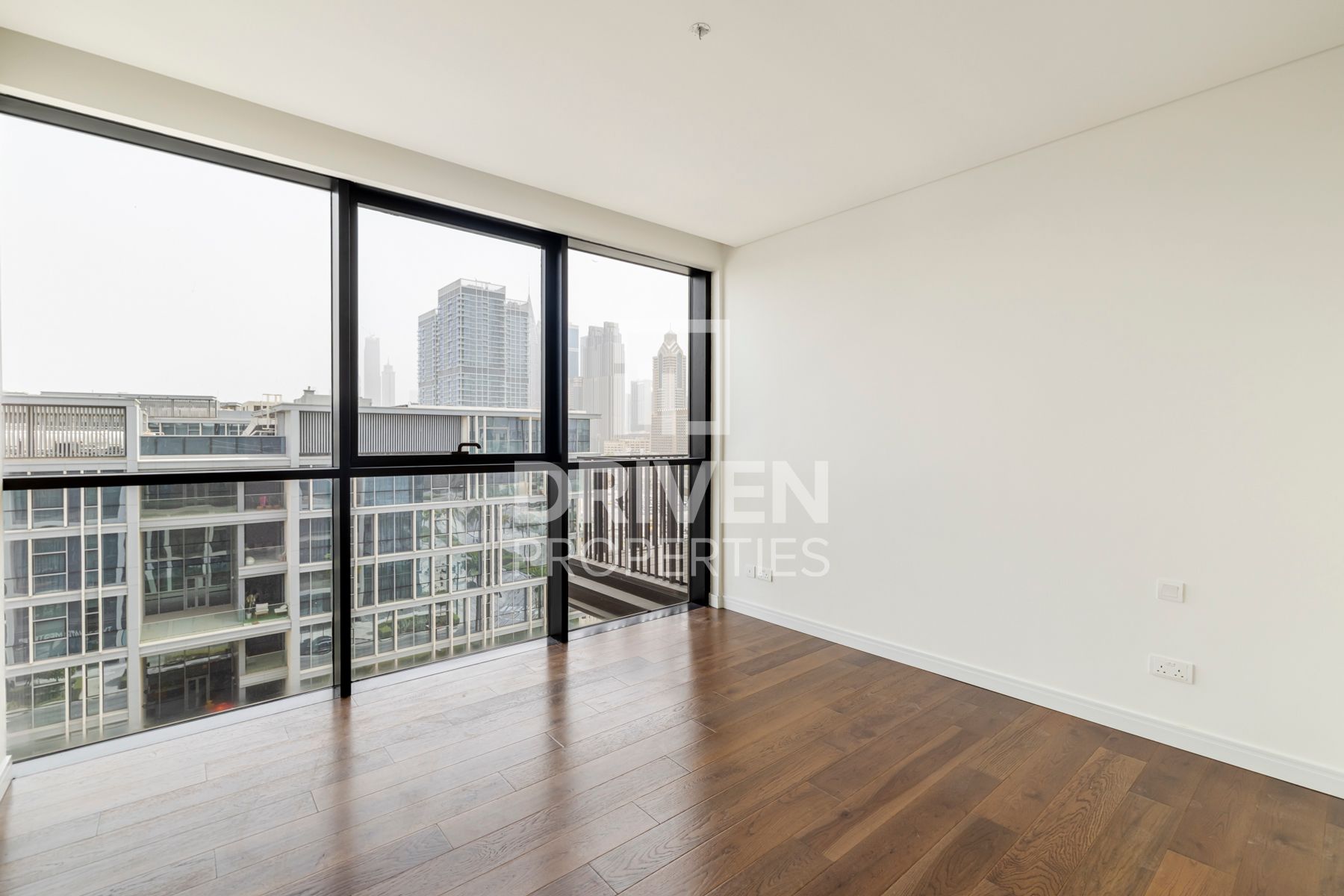 Luxurious Penthouse Vacant with Maid Room