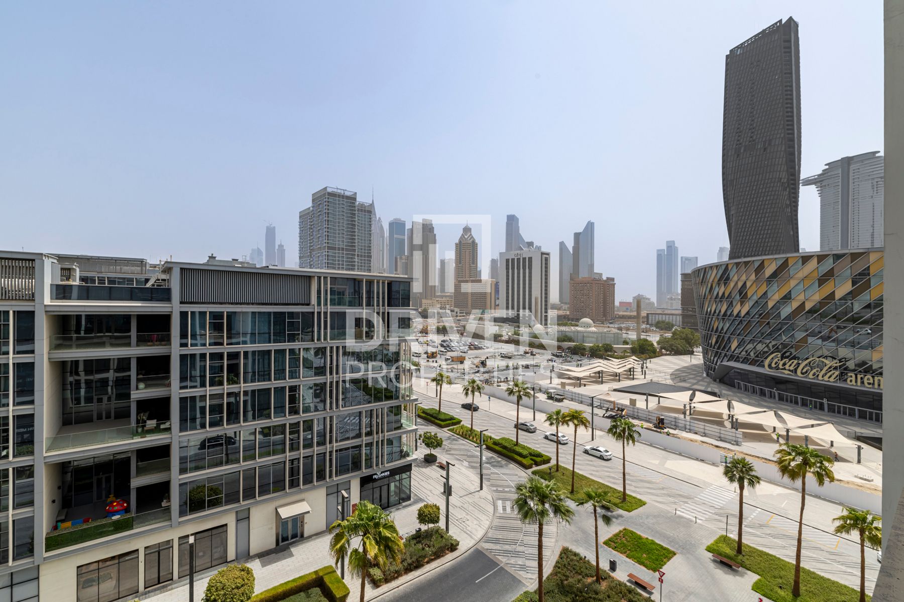 Luxurious Penthouse Vacant with Maid Room