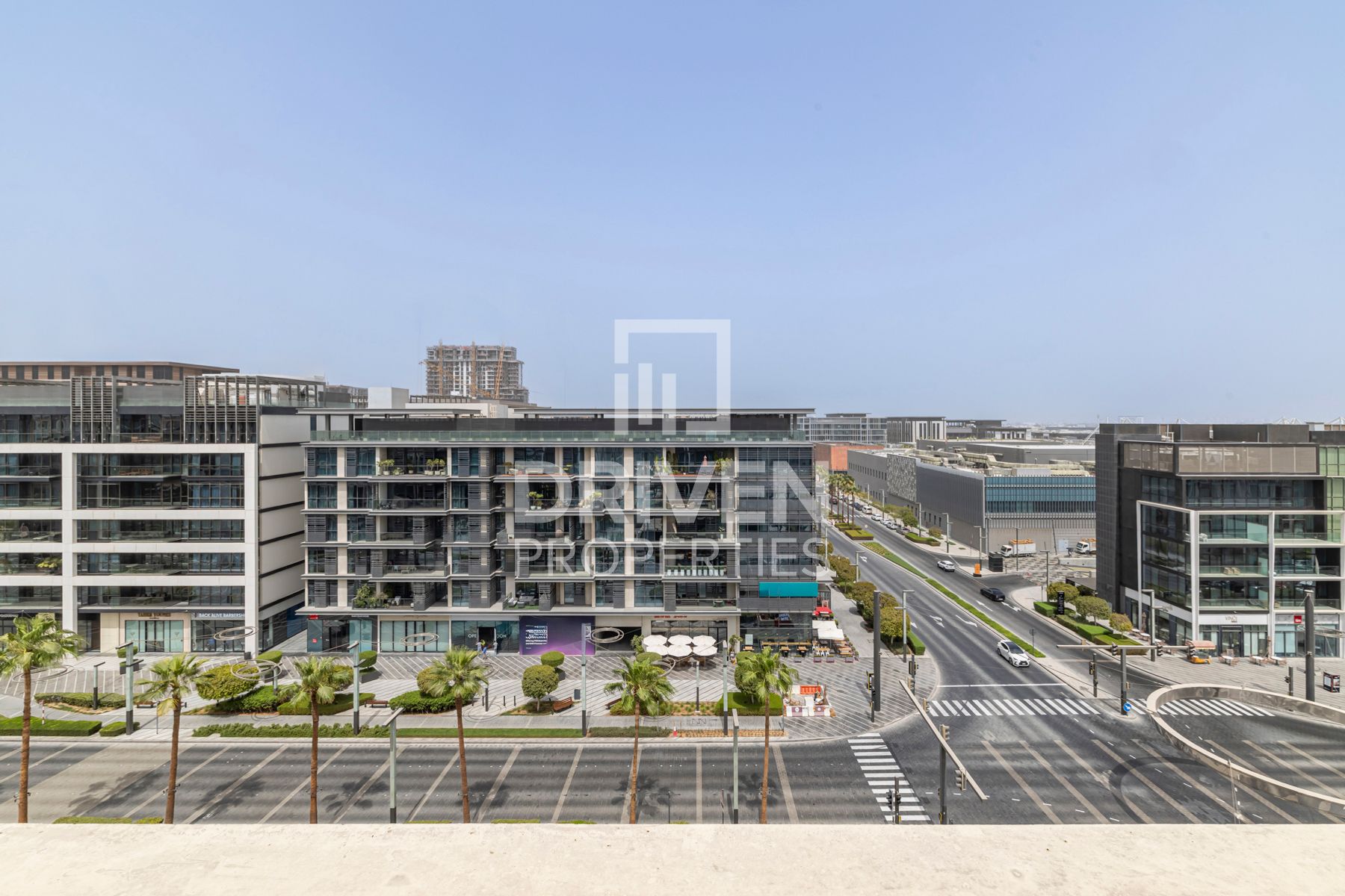 Luxurious Penthouse Vacant with Maid Room