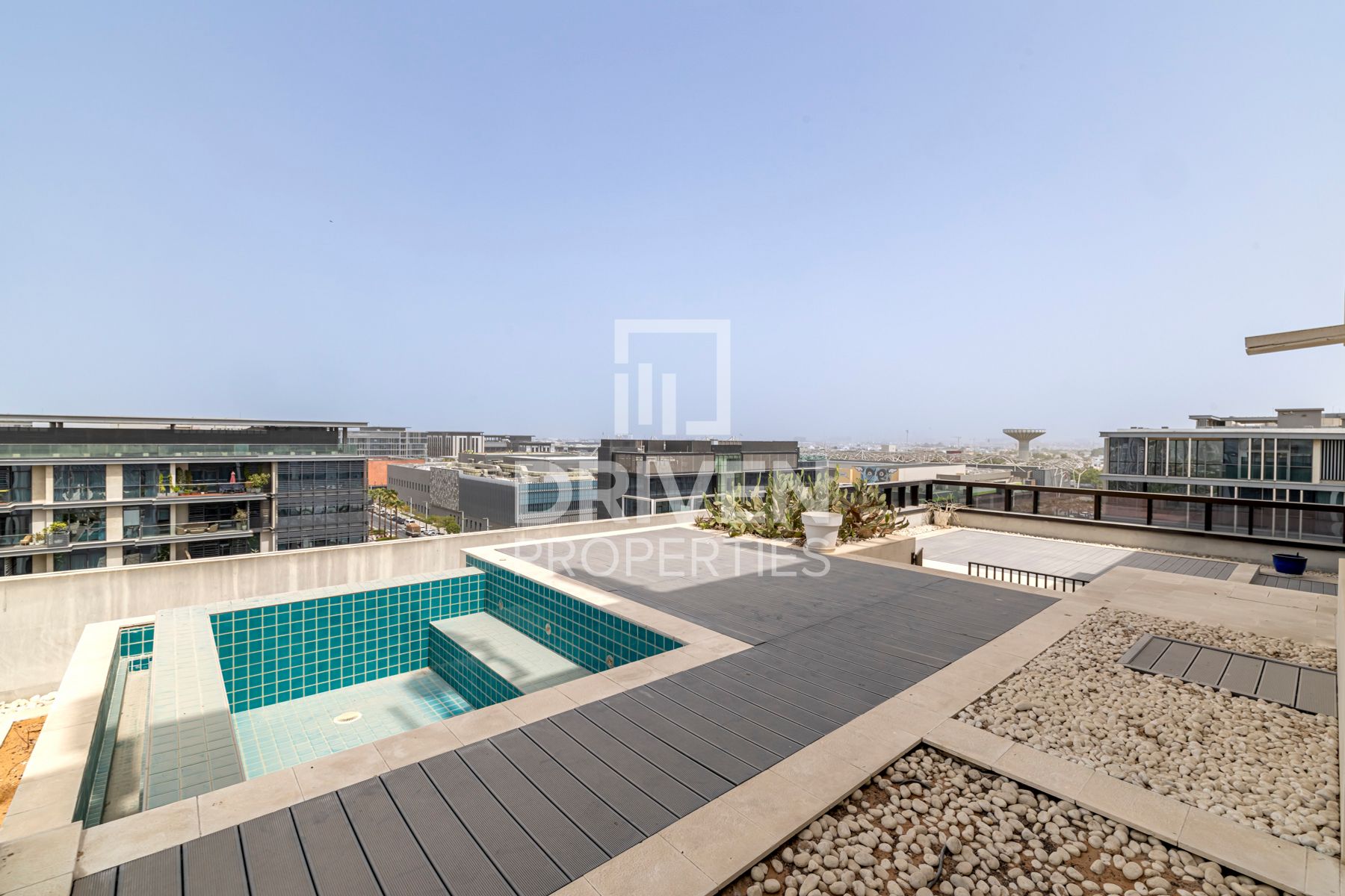 Luxurious Penthouse Vacant with Maid Room