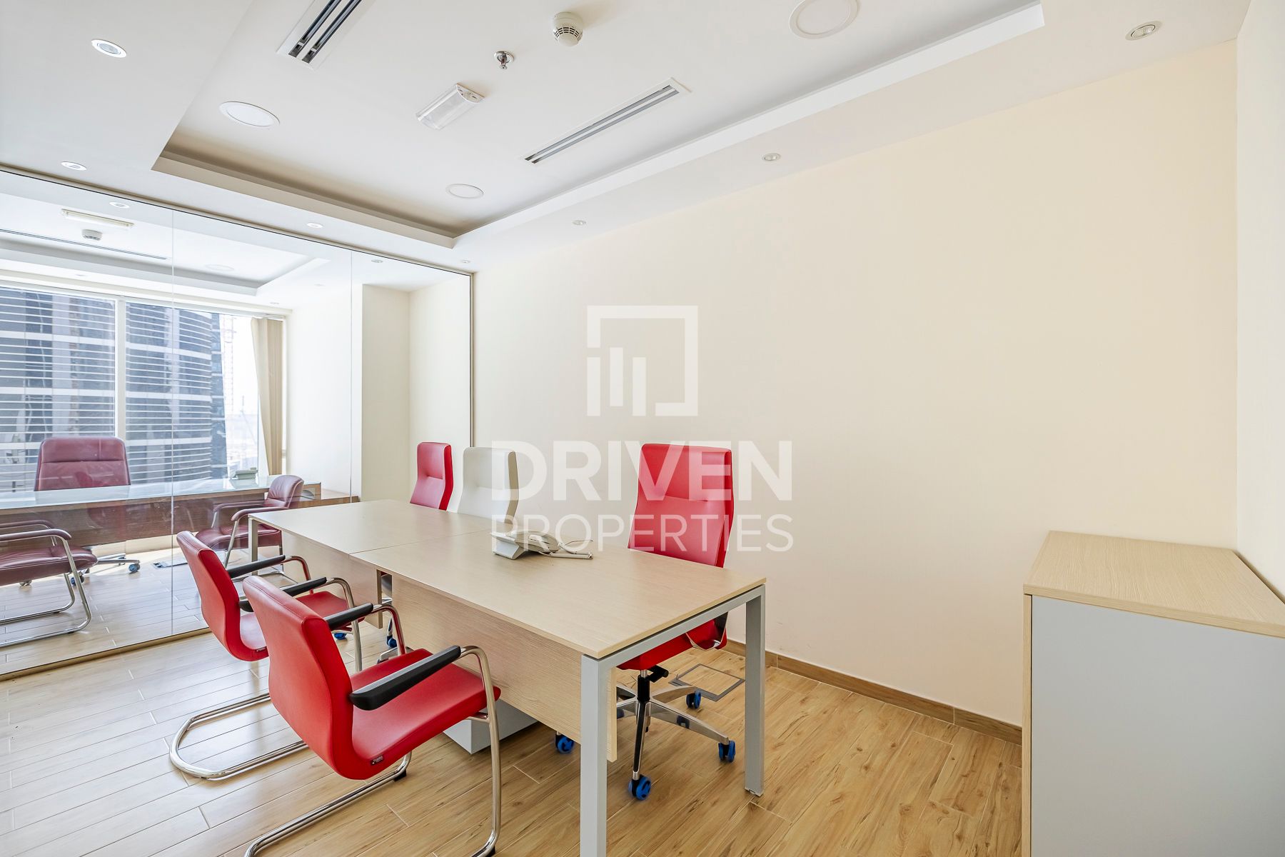 Furnished Office Ready to move in Vacant