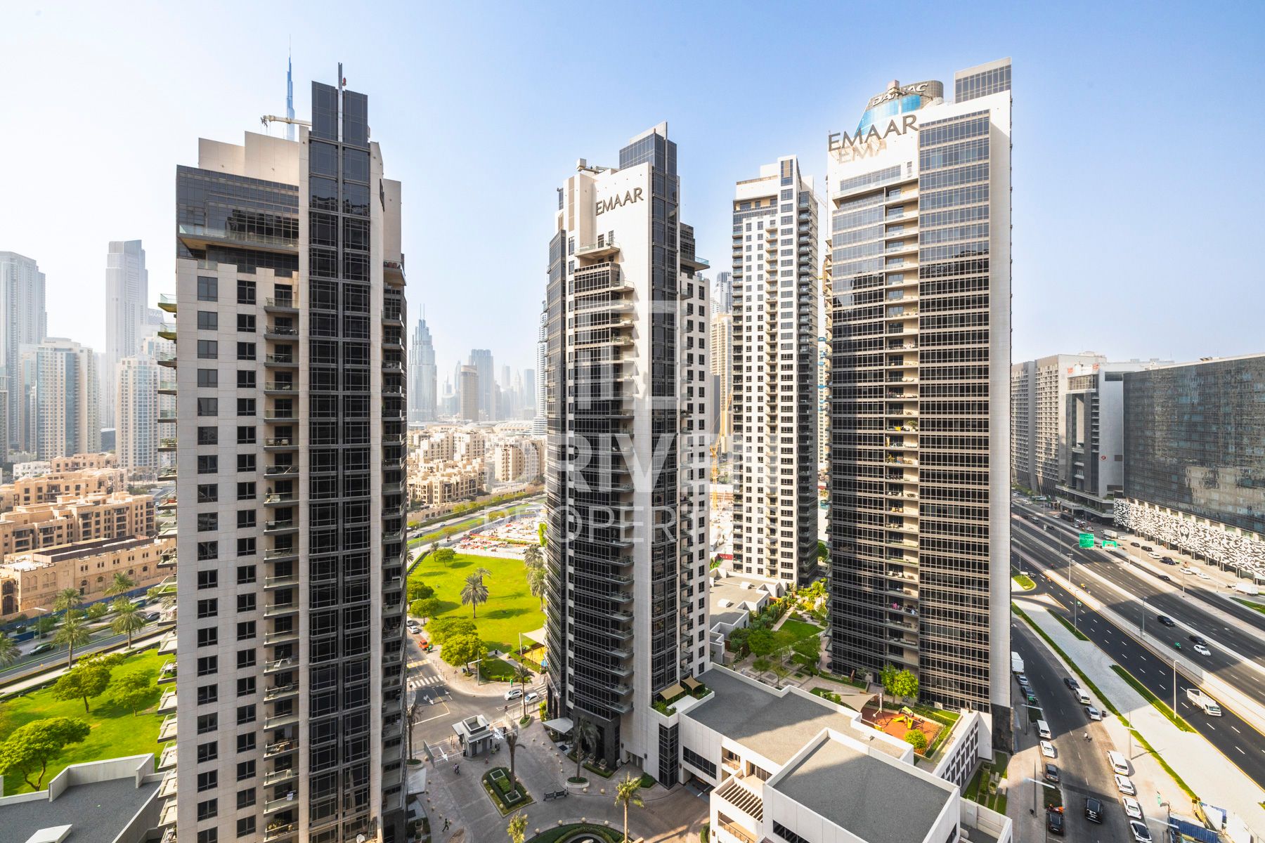 Next to Park Furnished Ready to Move in