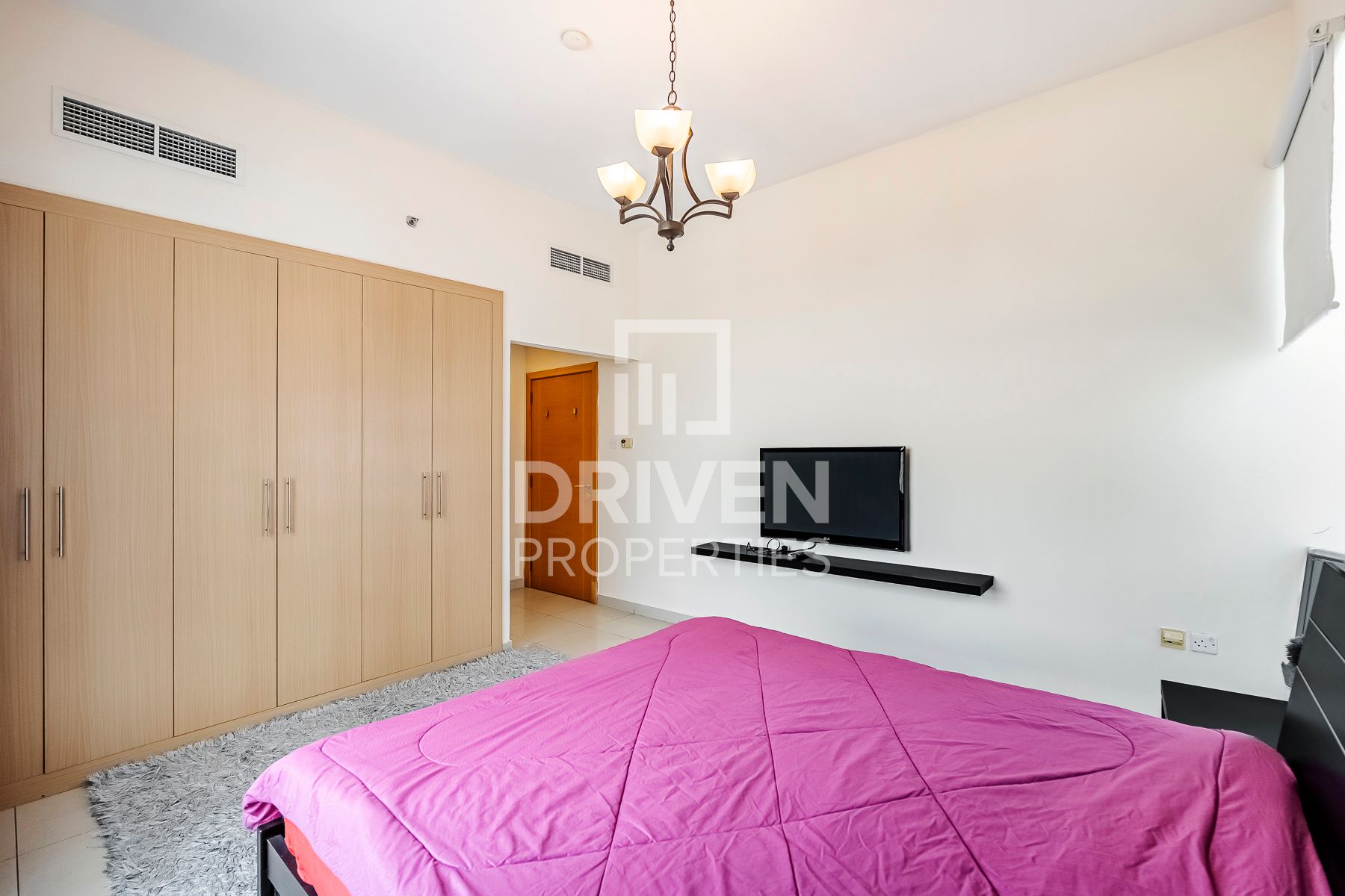 Fully Furnished Near Metro Tranquil Community