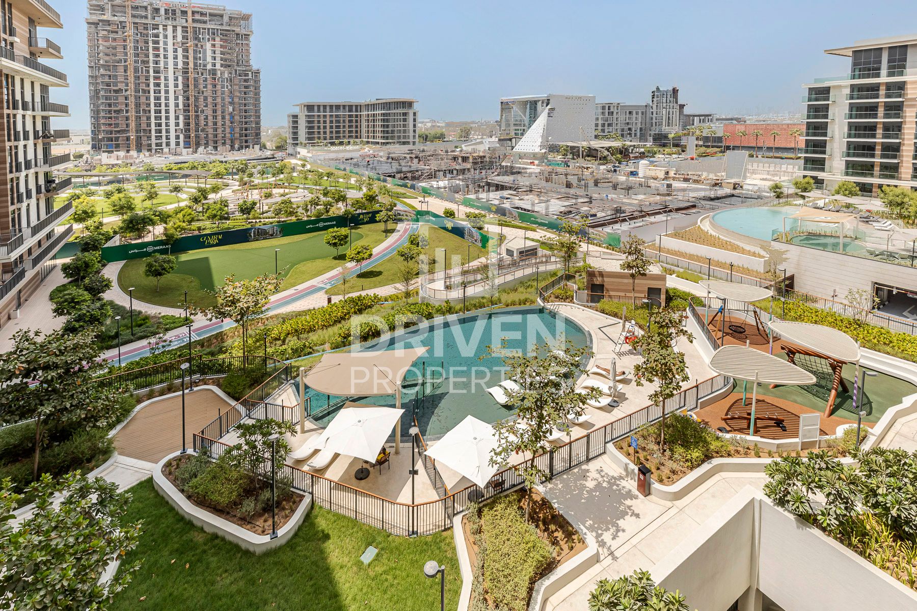 Large Layout Park View Ready to Move in