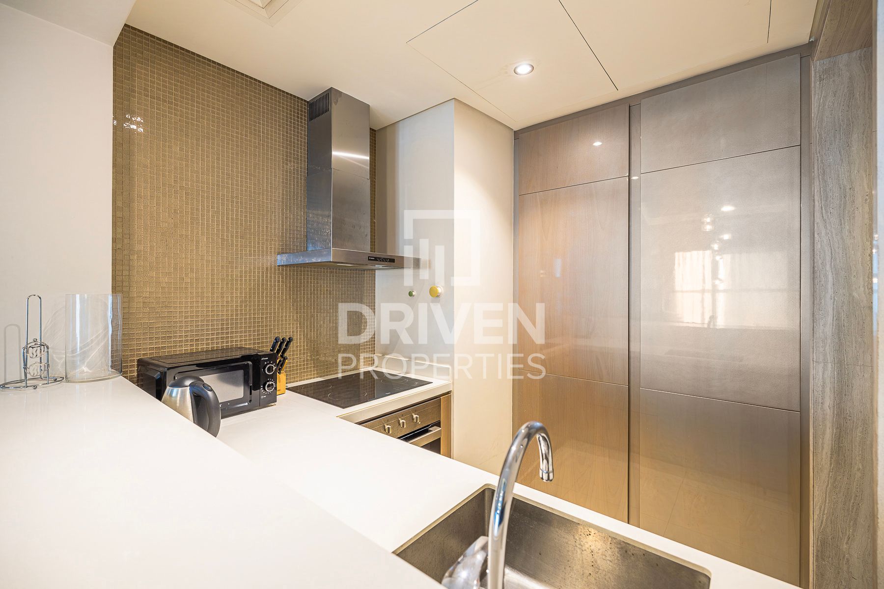 Great View Furnished Commodious Unit Vacant