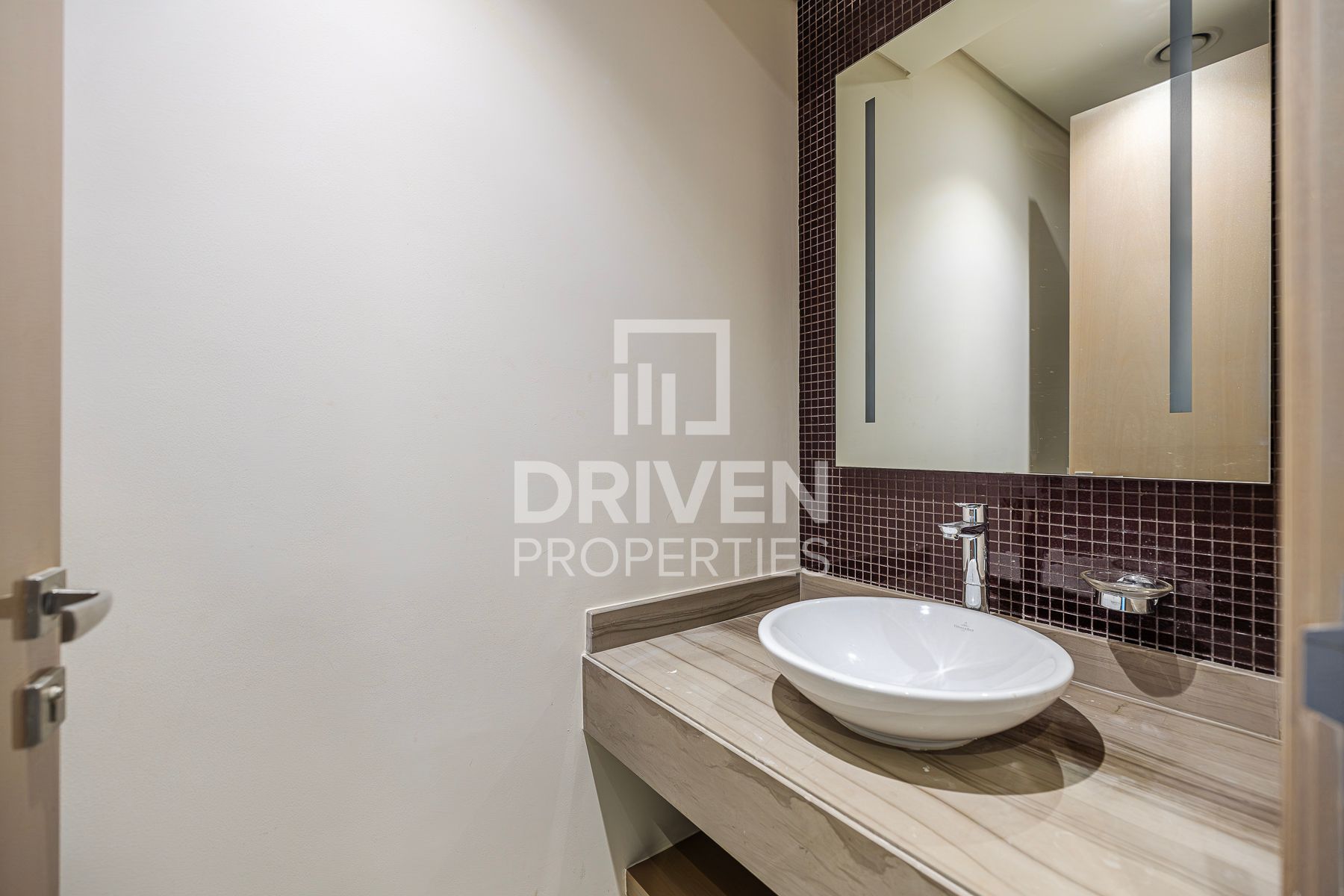 Great View Furnished Commodious Unit Vacant