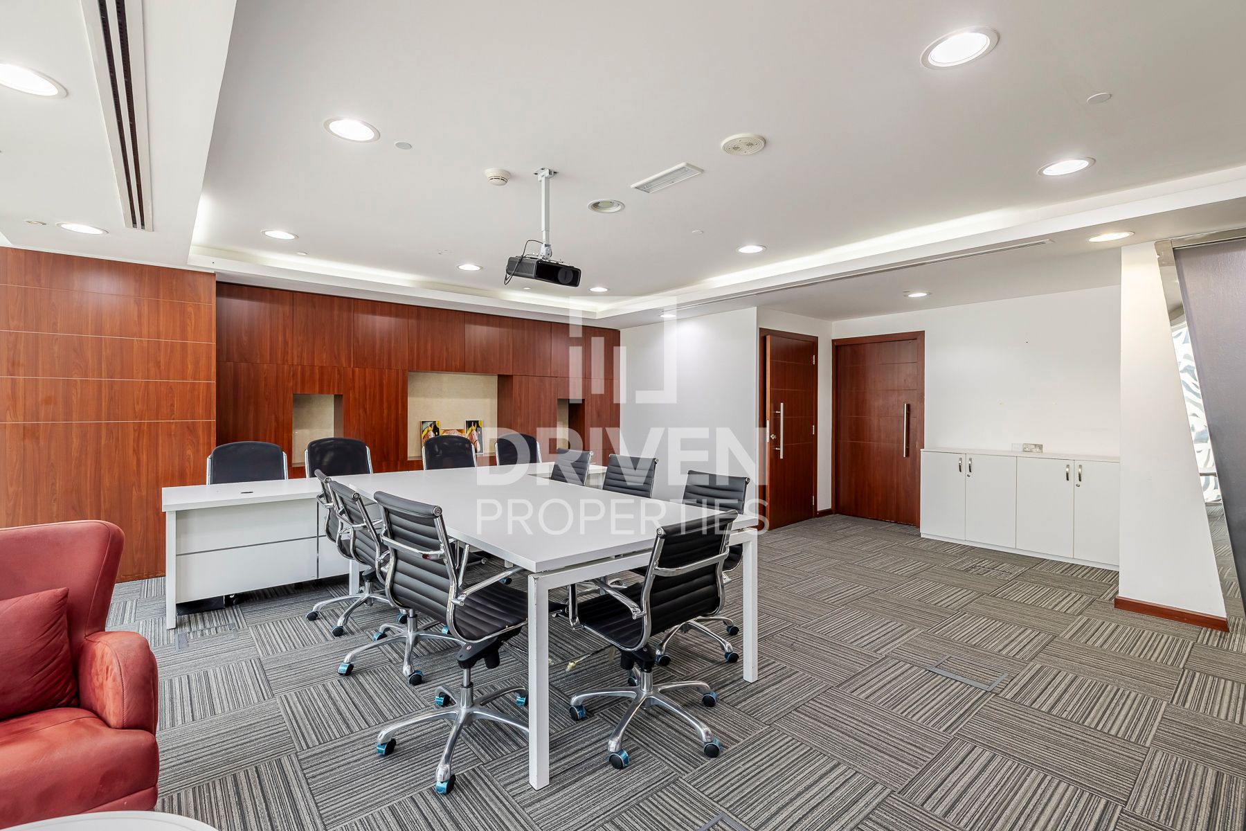 9.5% Net Grade A Exclusive Prime Location