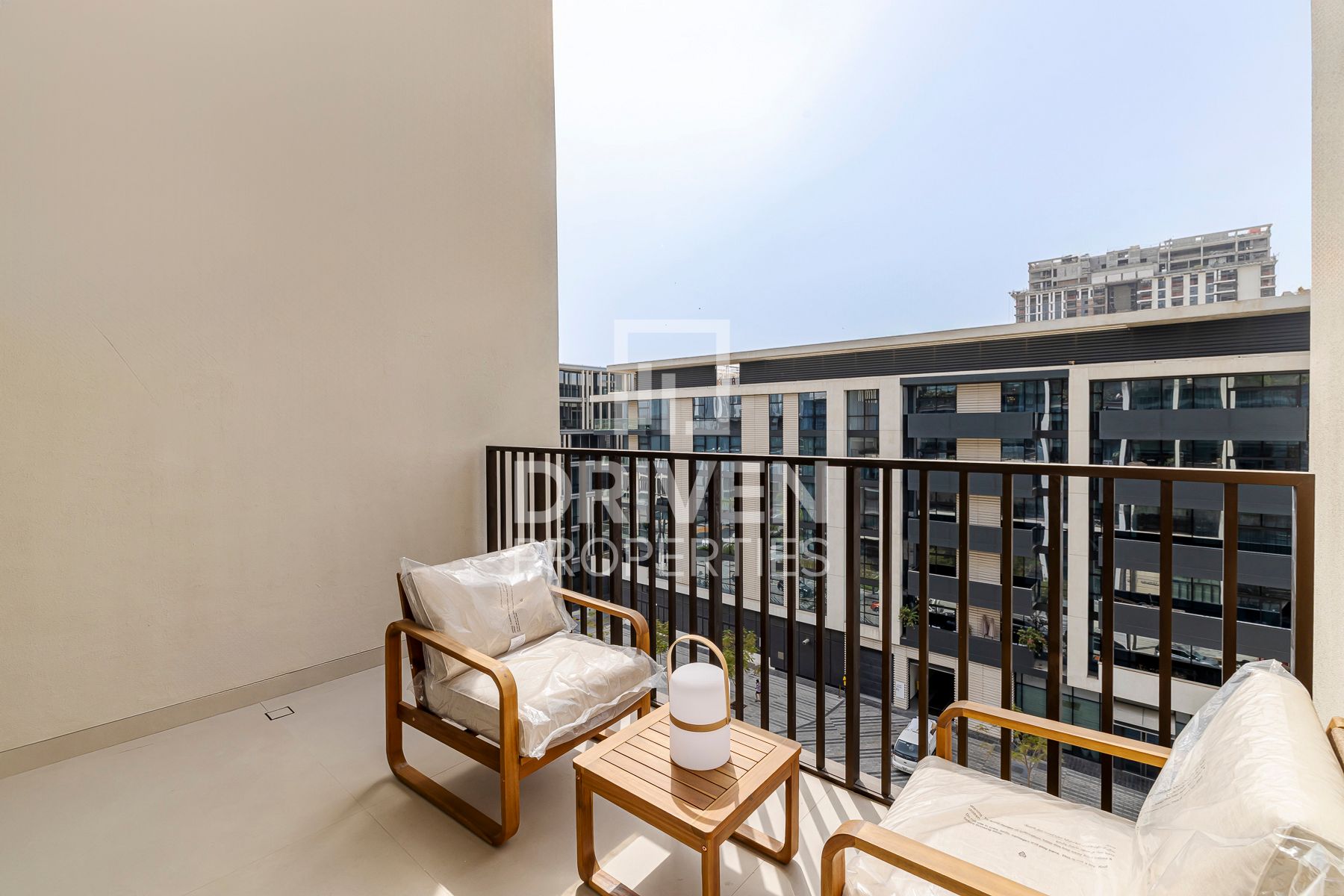 Ready to Move In Fully Upgraded and Furnished